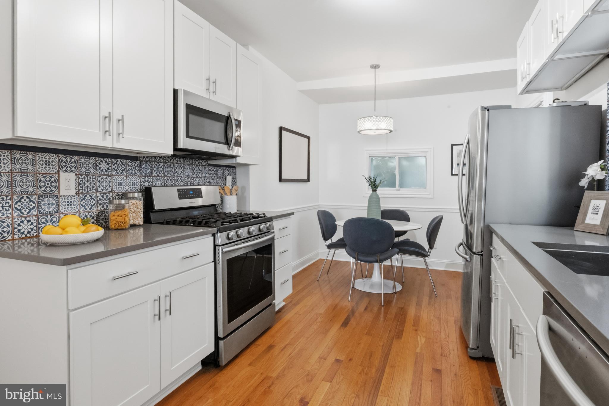 POINT BREEZE - Residential