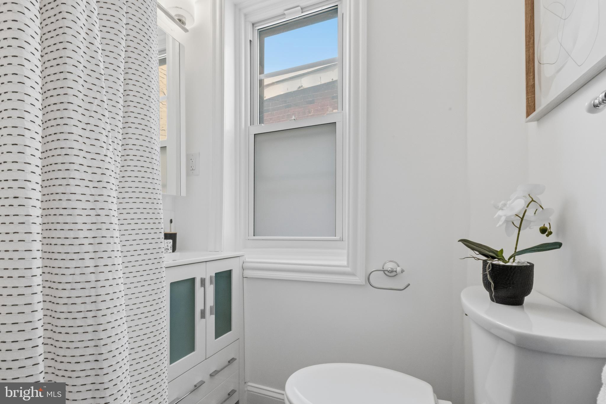 POINT BREEZE - Residential