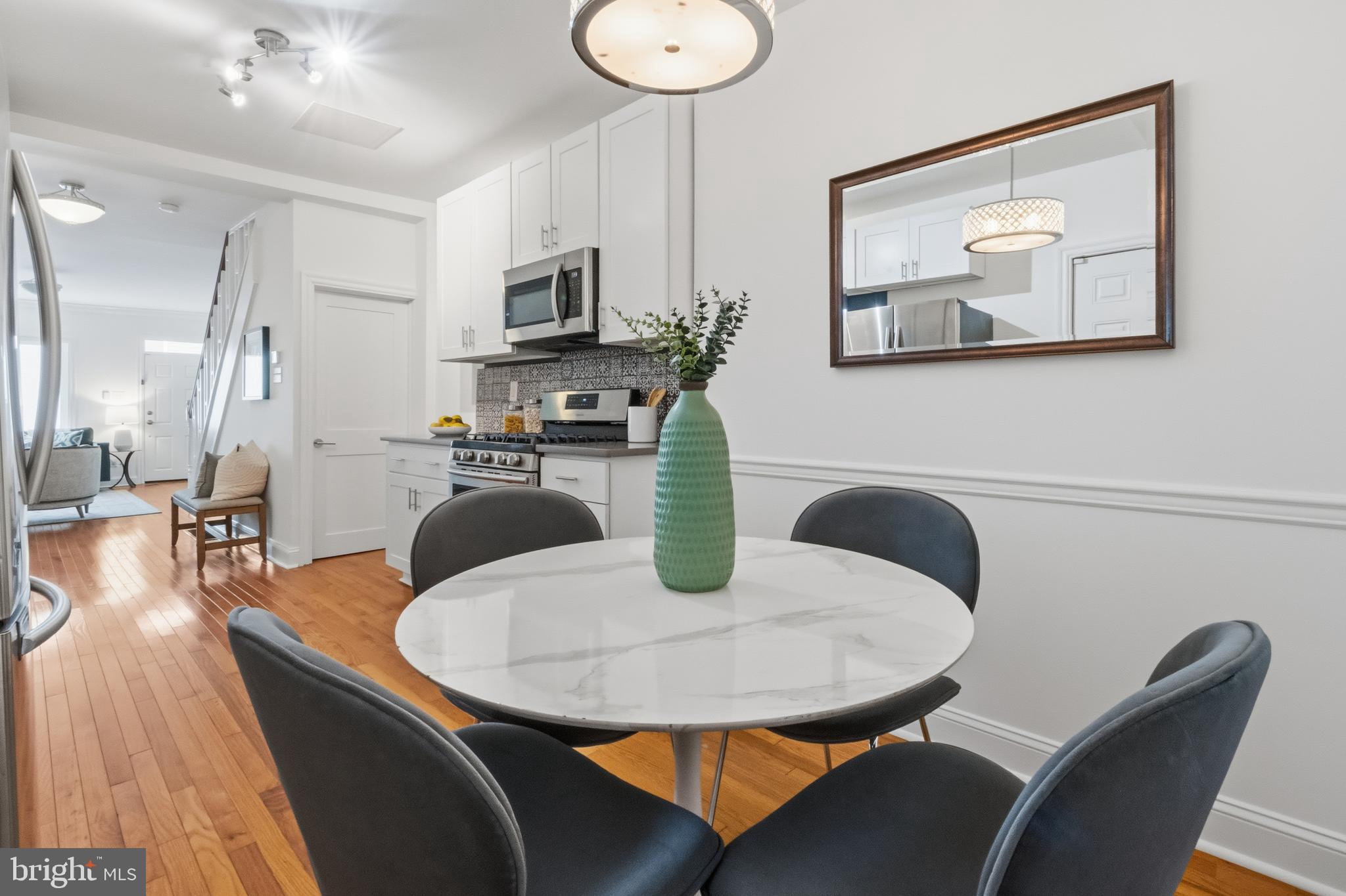 POINT BREEZE - Residential