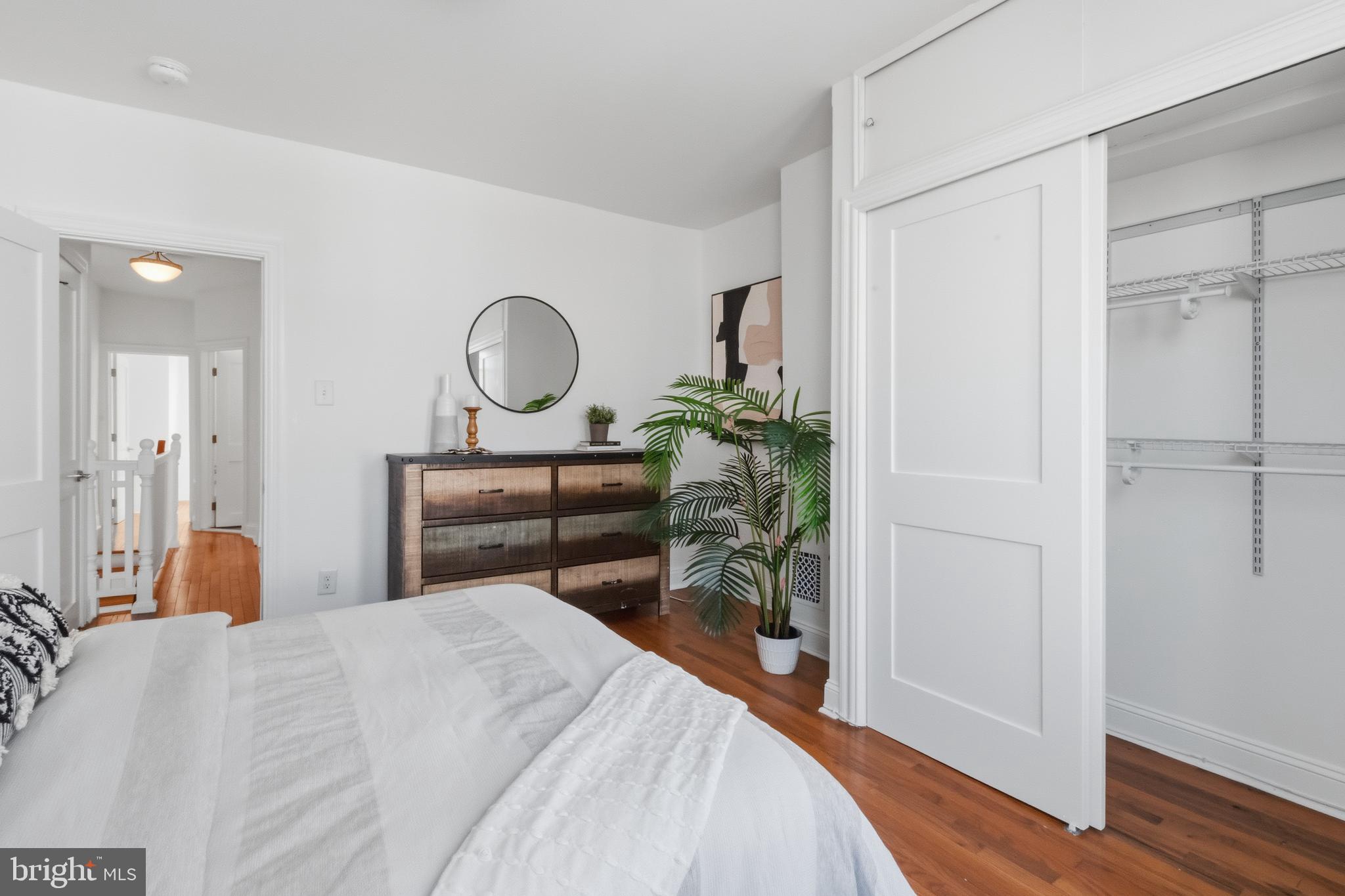 POINT BREEZE - Residential