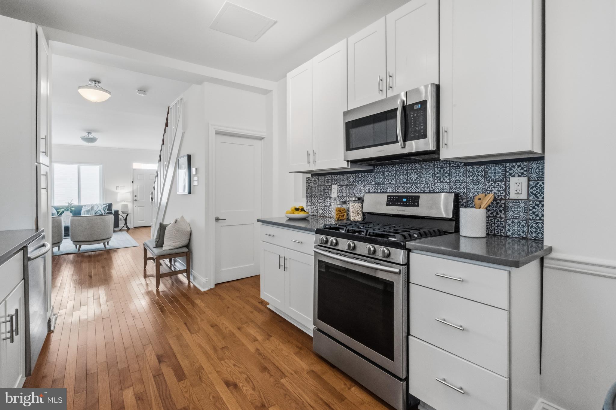POINT BREEZE - Residential