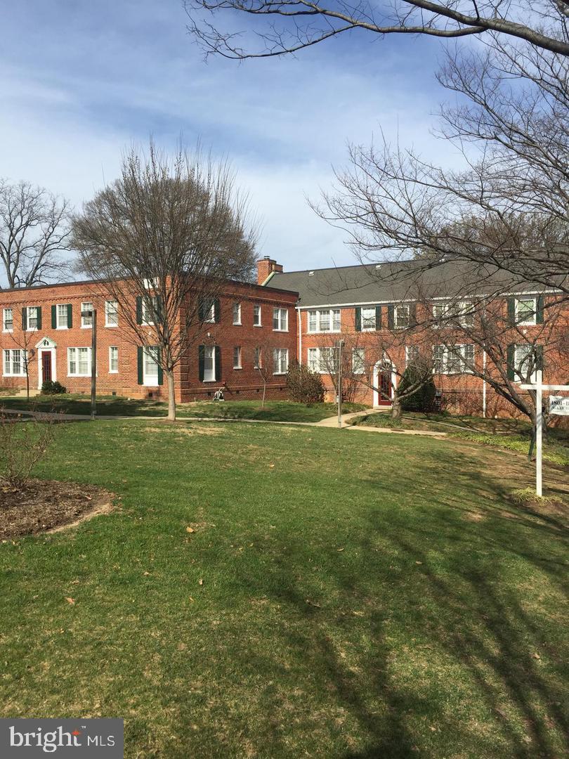 COLONIAL VILLAGE - Residential Lease