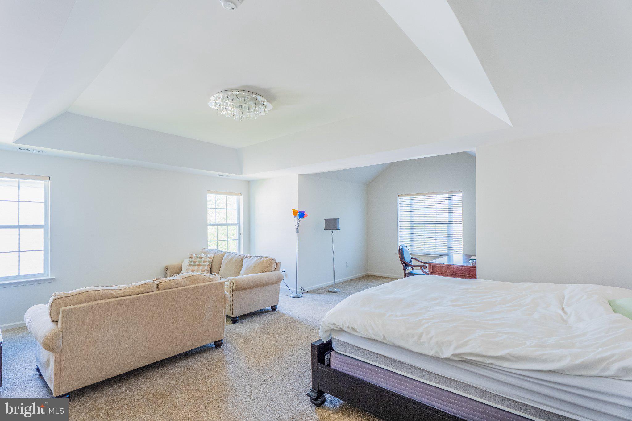 WELLINGTON ESTATES - Residential