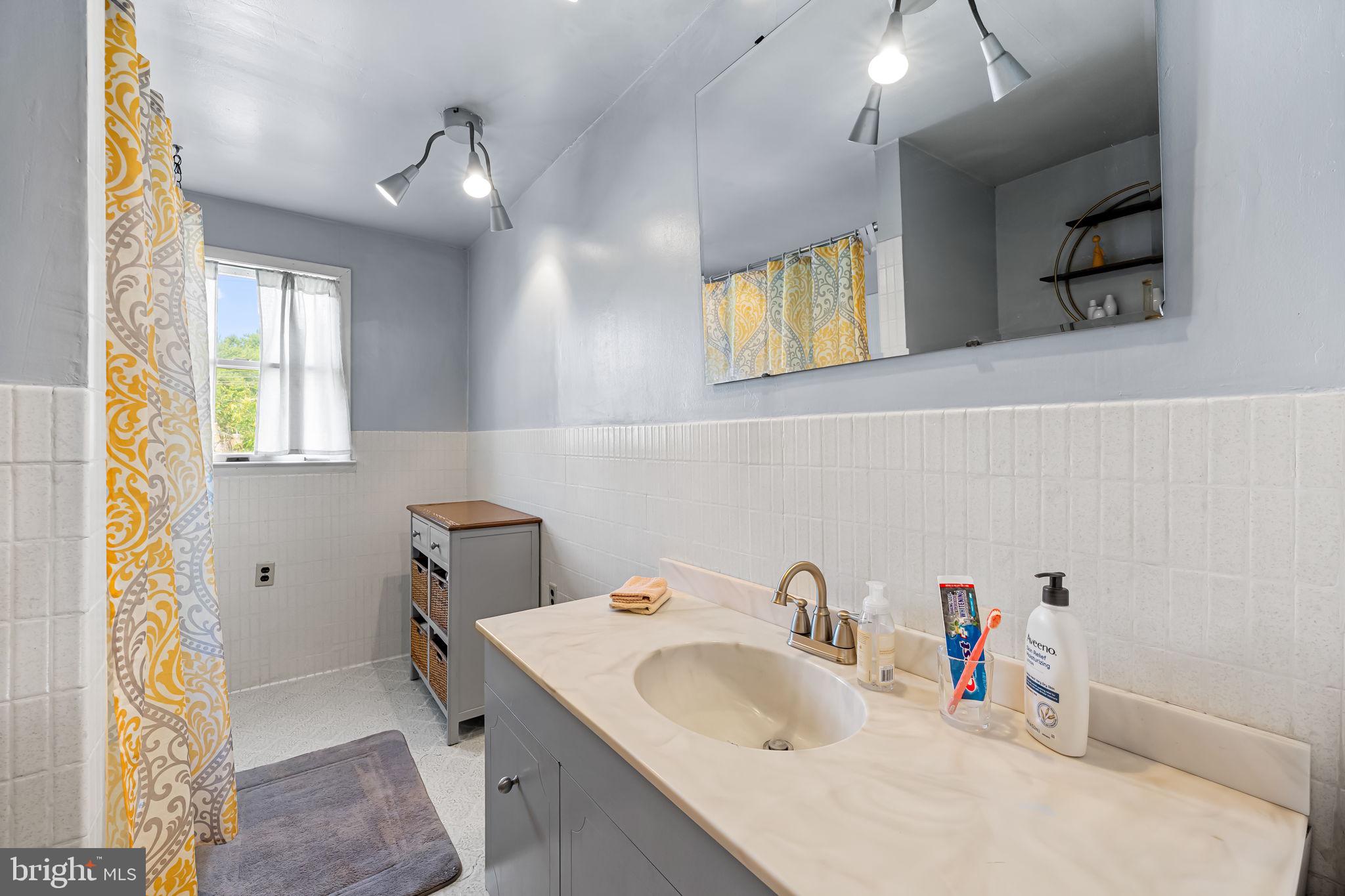 LAURELDALE - Residential