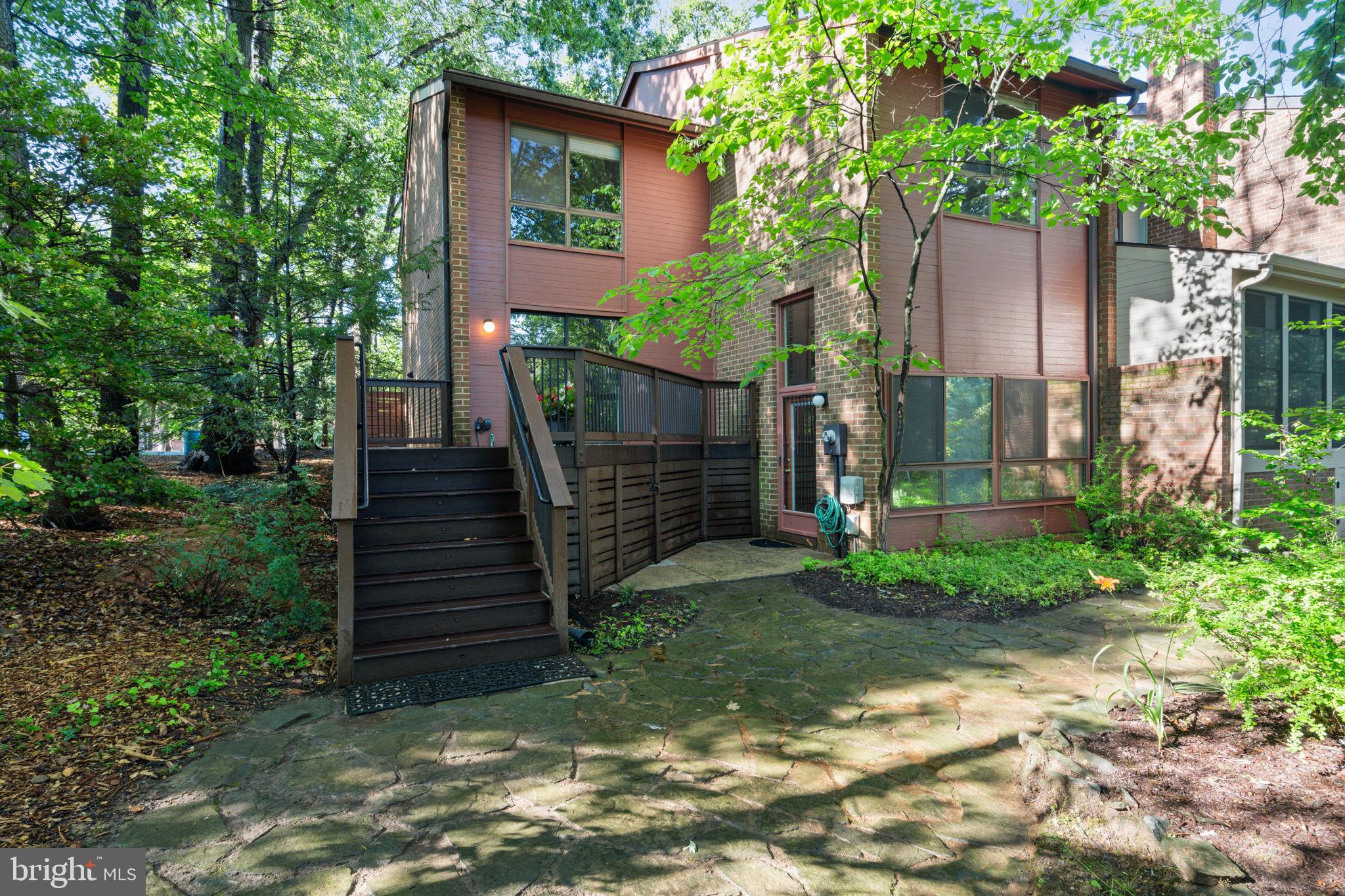 RESTON - Residential