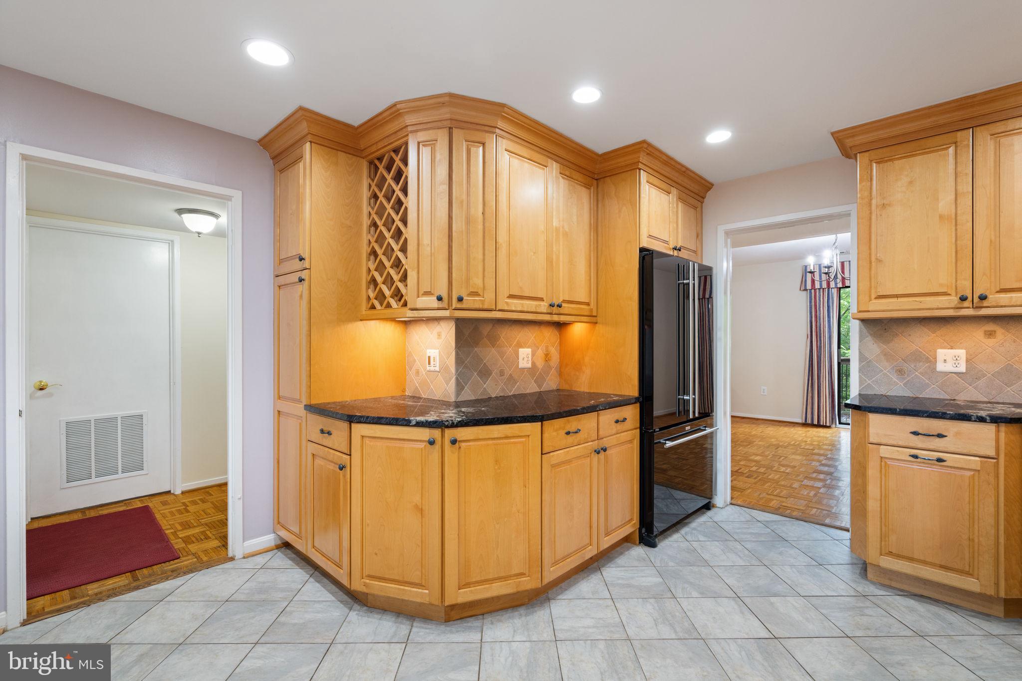 RESTON - Residential