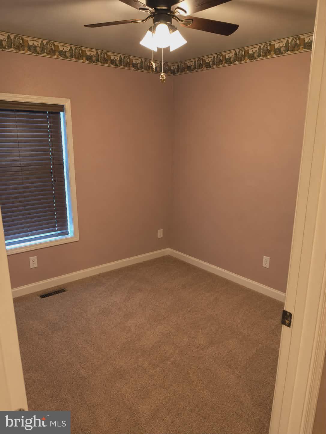 SOUTH MOUNTAIN ESTATES - Residential