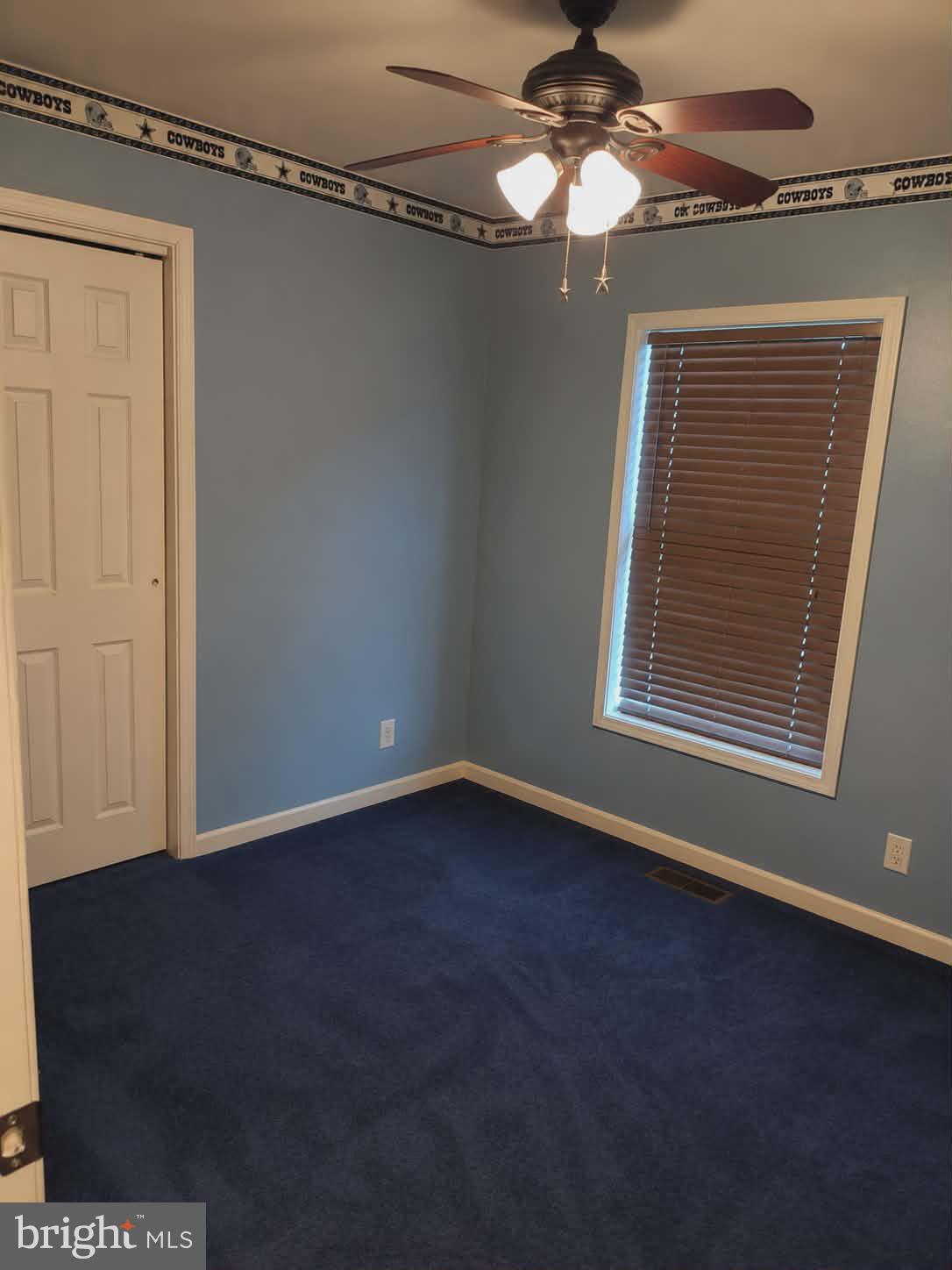 SOUTH MOUNTAIN ESTATES - Residential