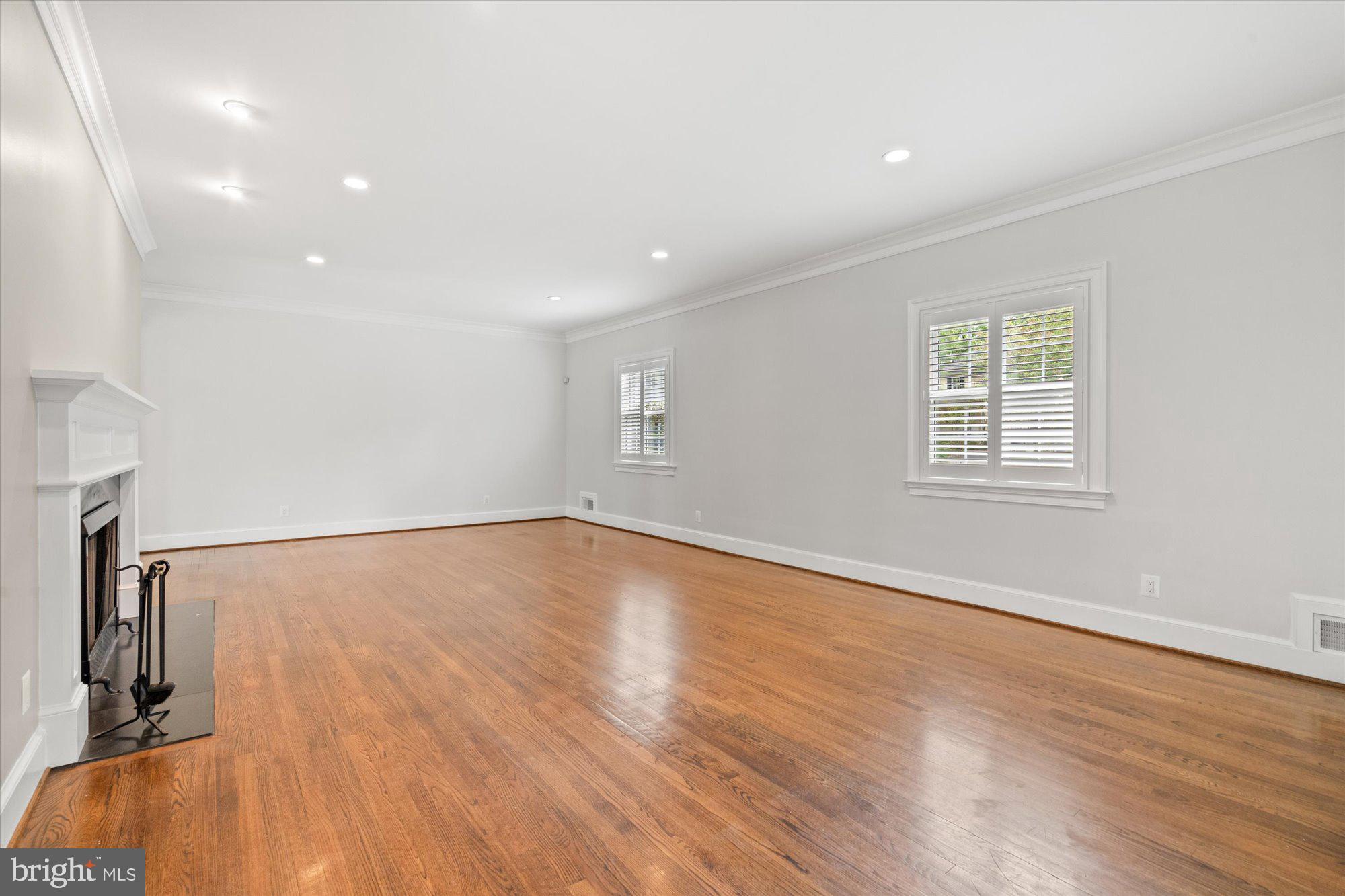 SOMERSET - Residential Lease