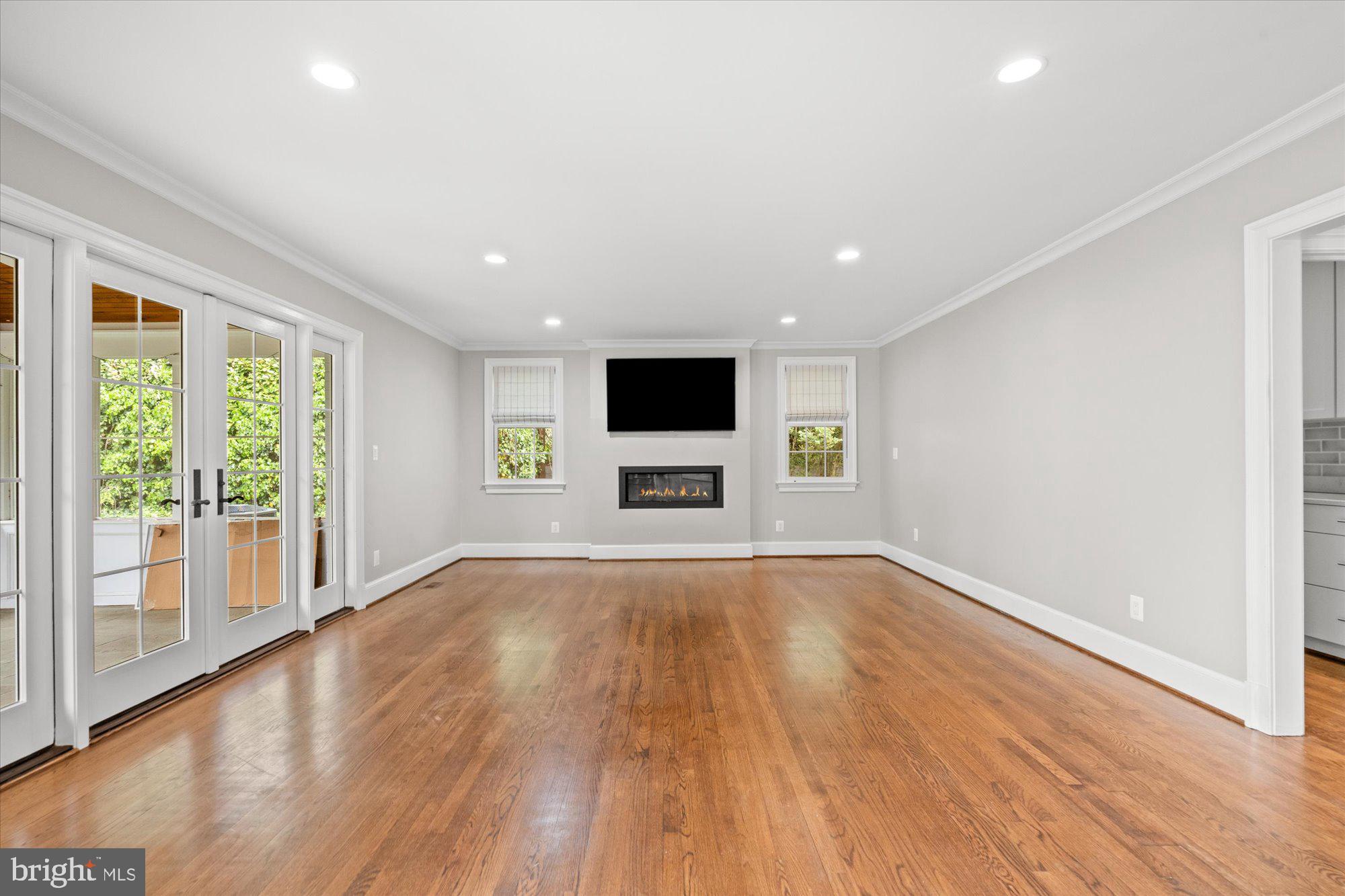 SOMERSET - Residential Lease