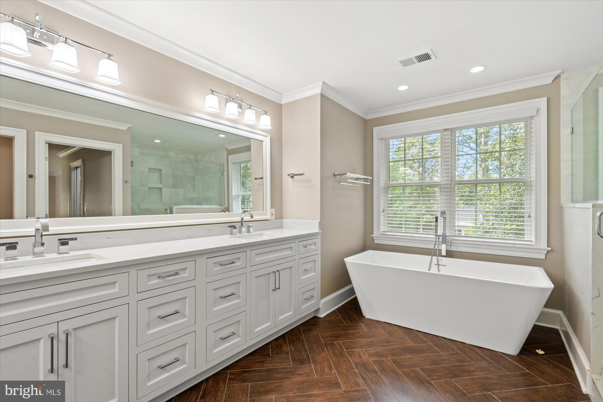SOMERSET - Residential Lease