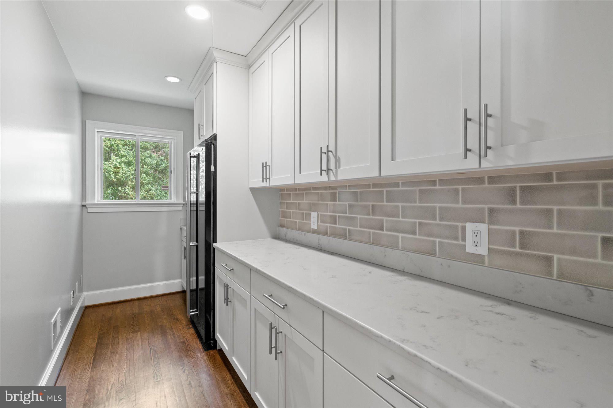 SOMERSET - Residential Lease
