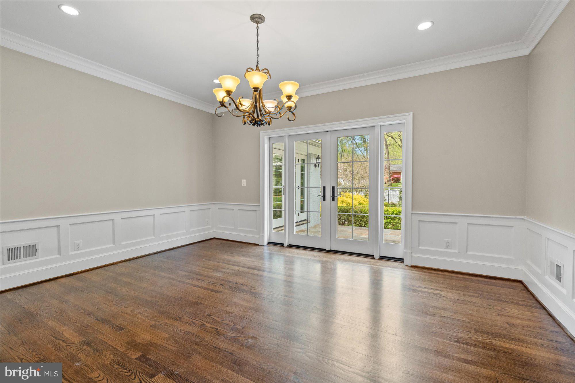 SOMERSET - Residential Lease