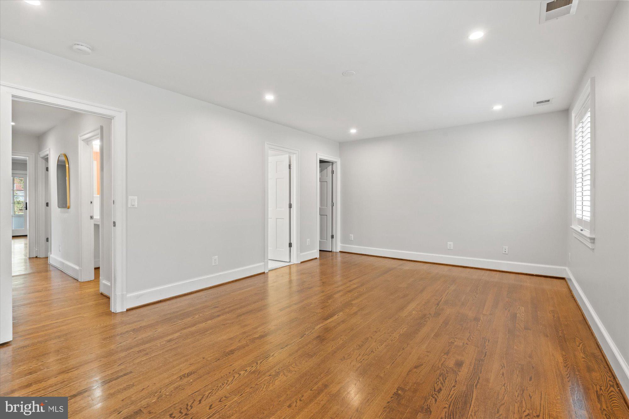 SOMERSET - Residential Lease