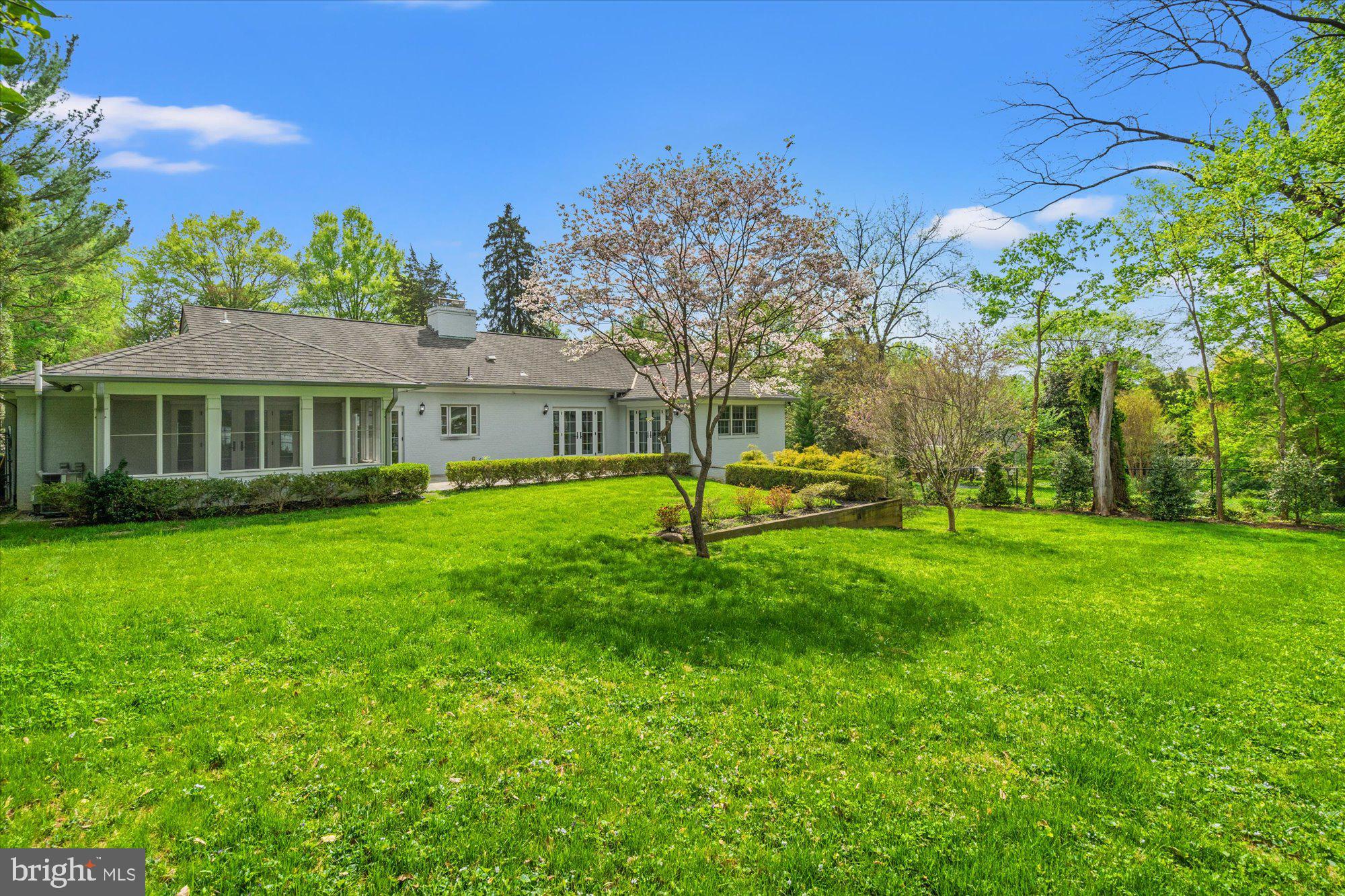 SOMERSET - Residential Lease