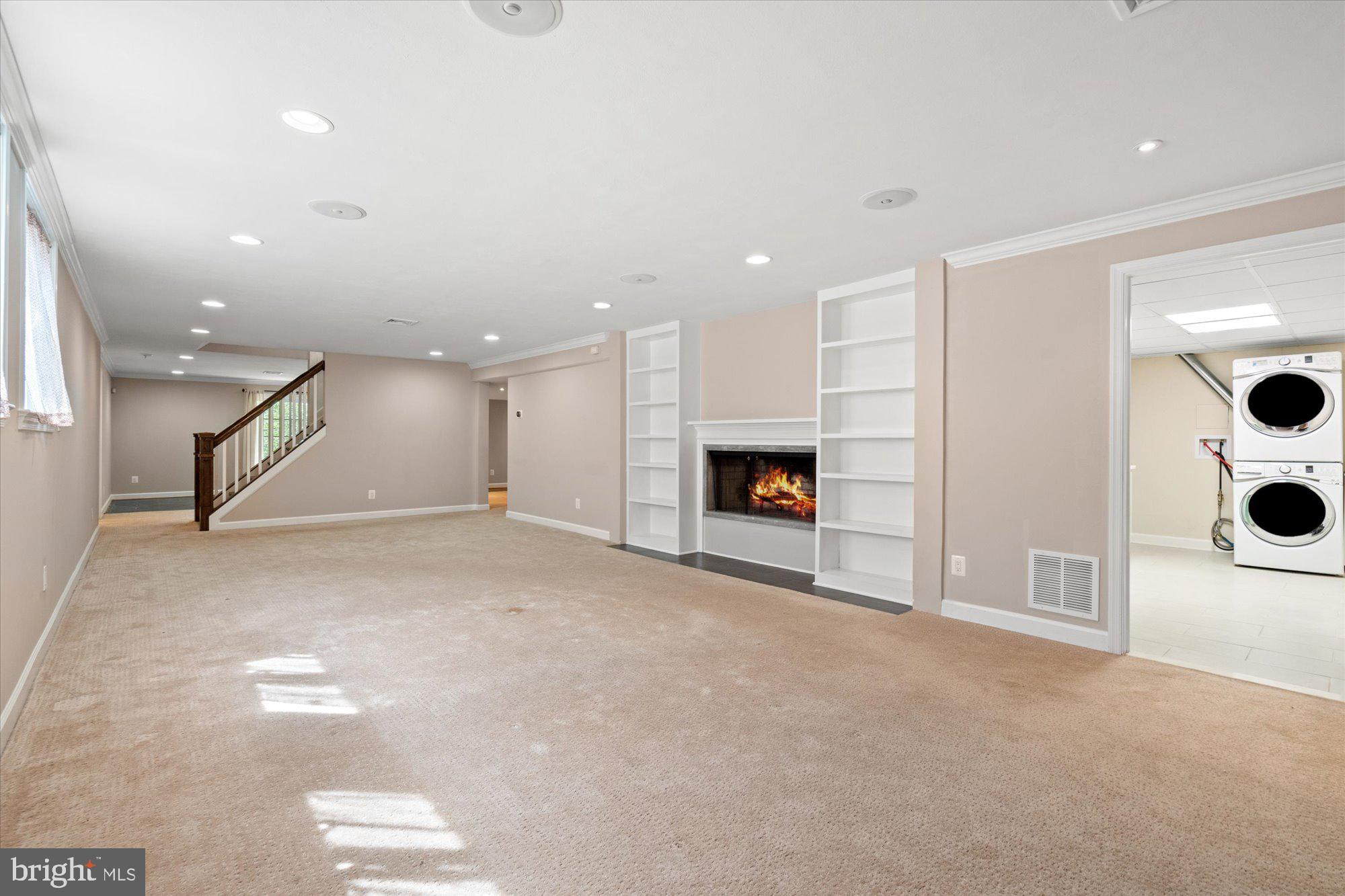SOMERSET - Residential Lease