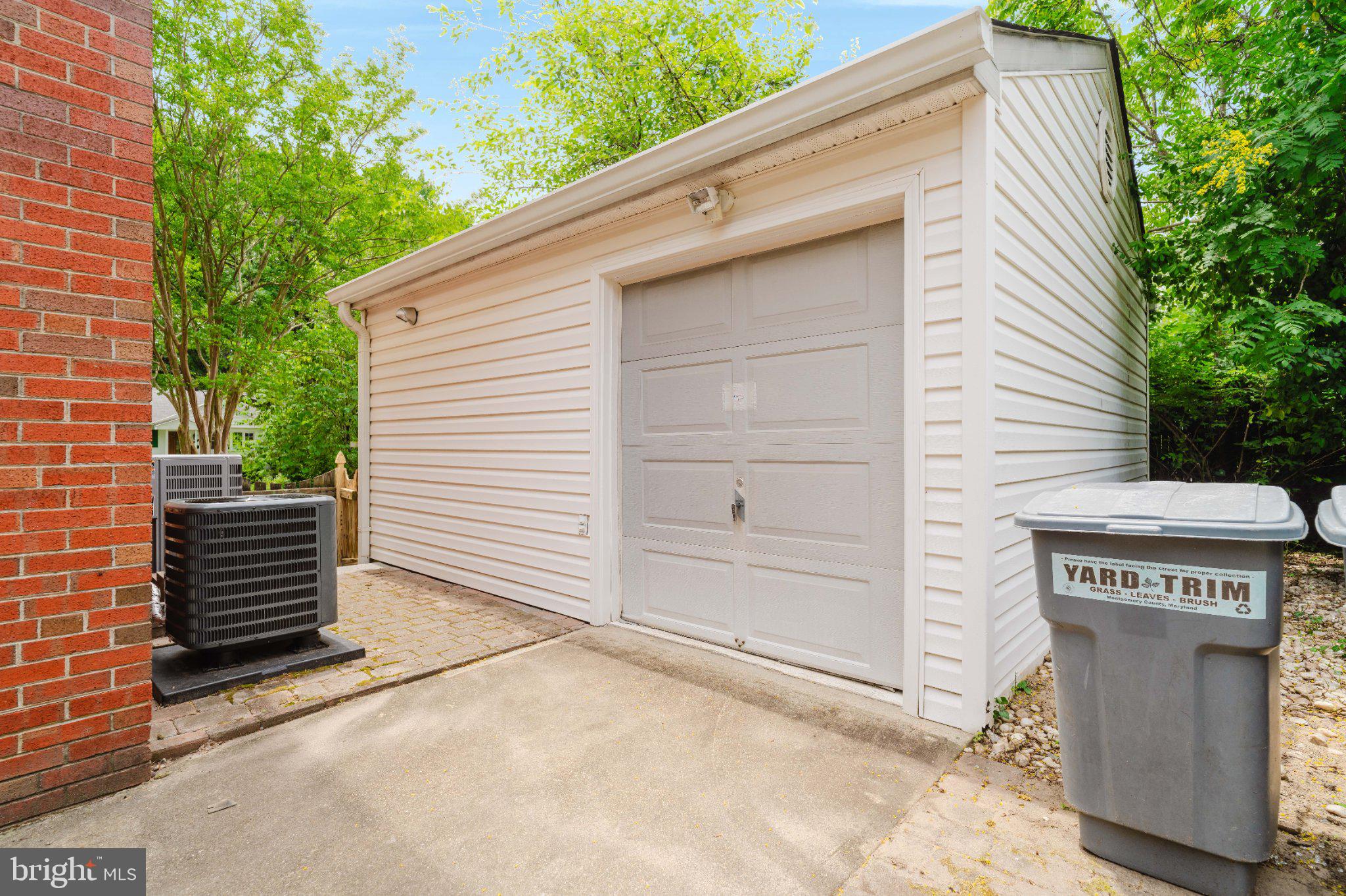 CARROLL KNOLLS - Residential