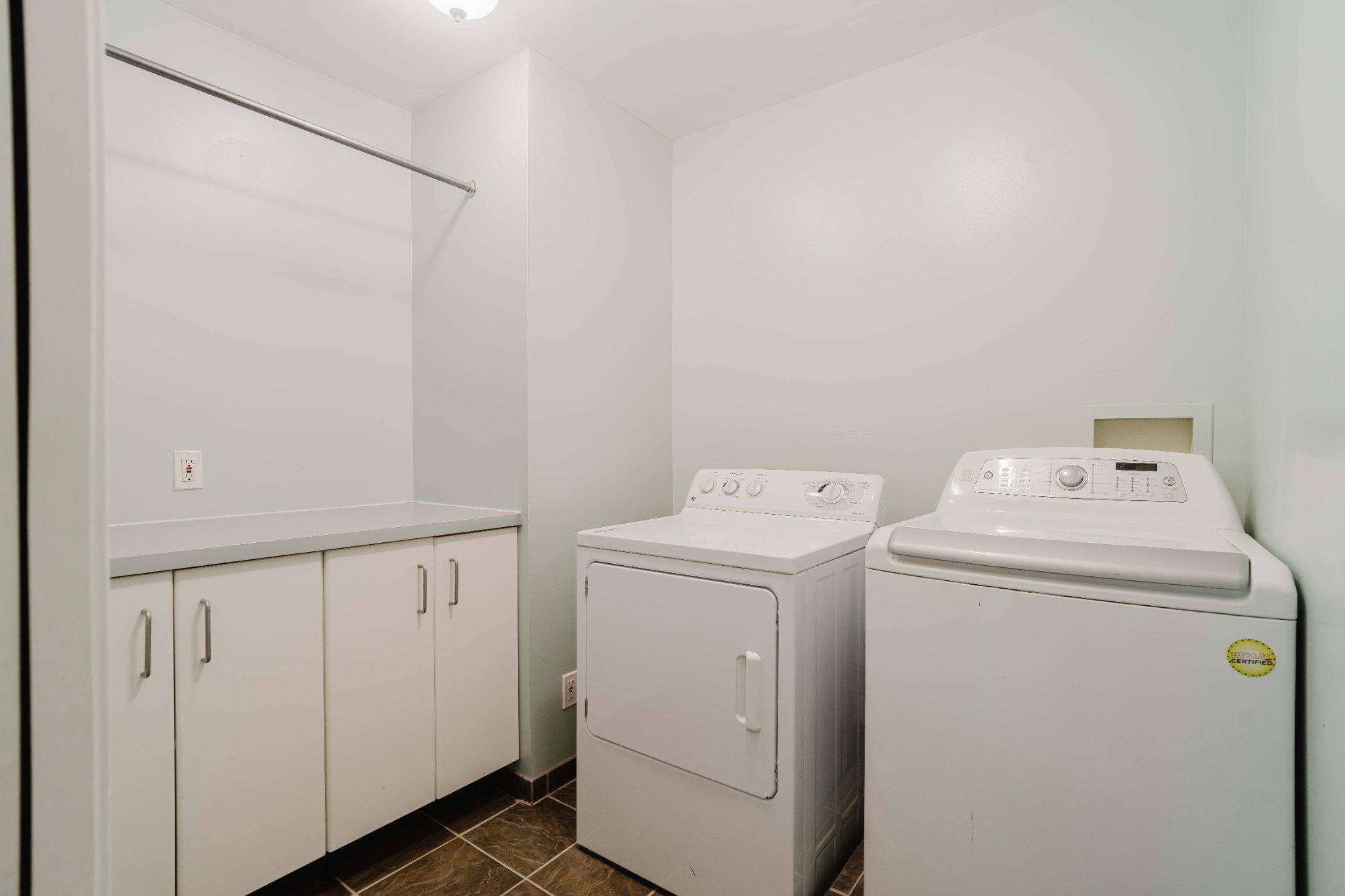 CARROLL KNOLLS - Residential