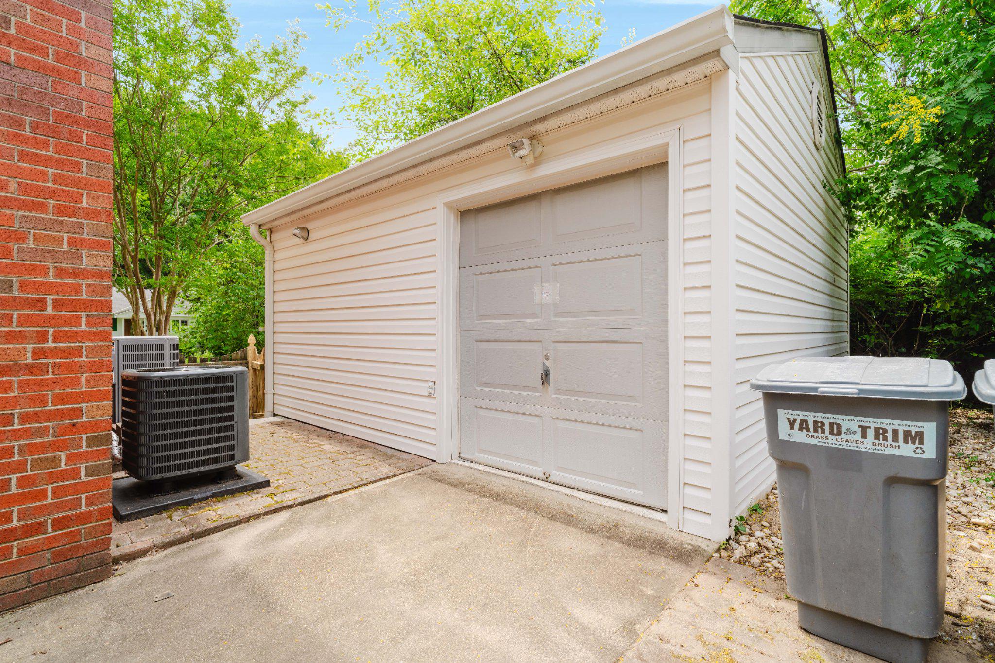 CARROLL KNOLLS - Residential
