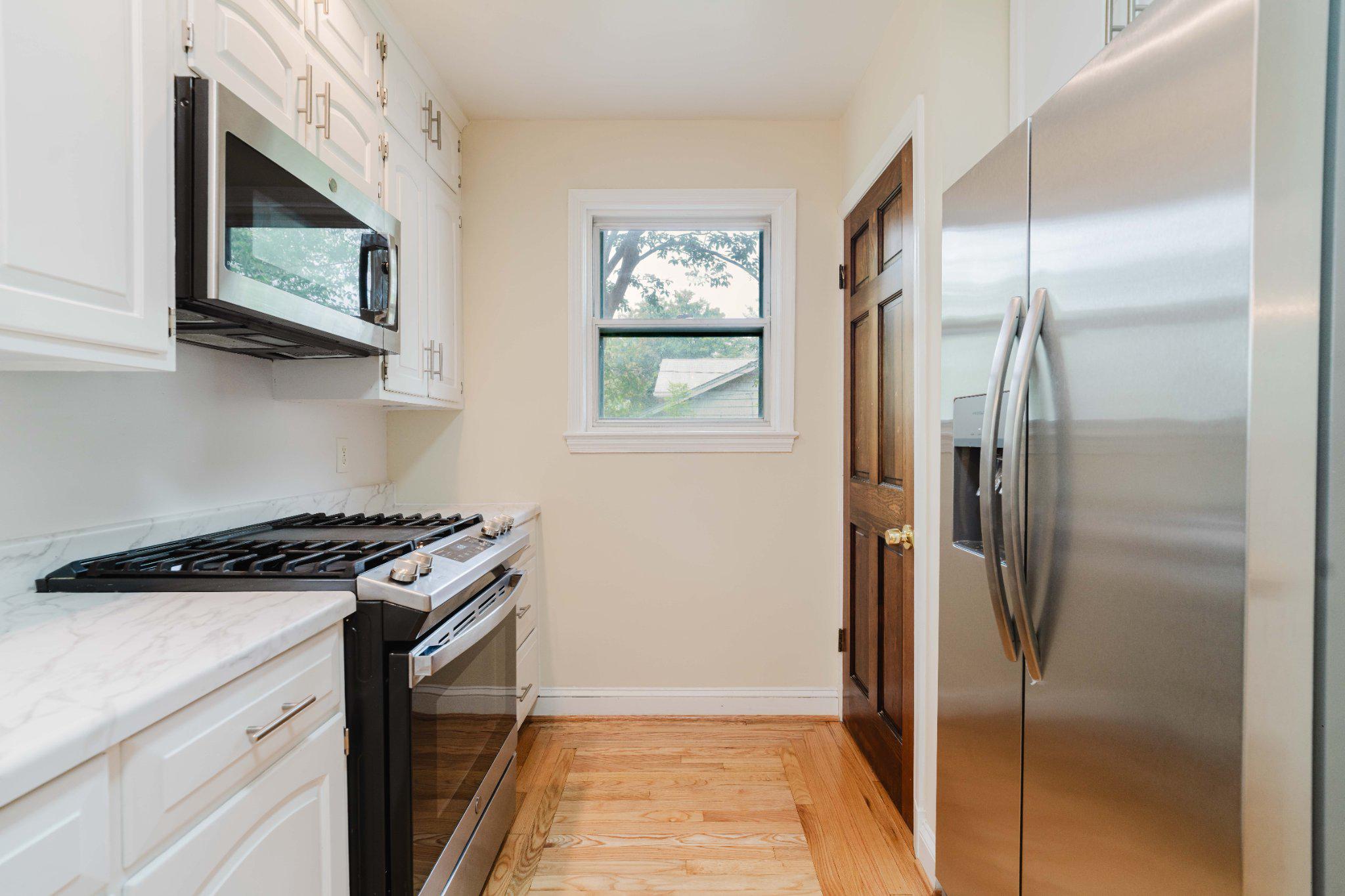 CARROLL KNOLLS - Residential
