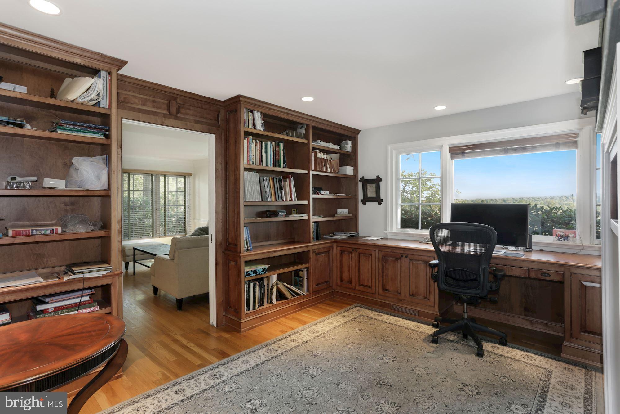 UPPERVILLE - Residential