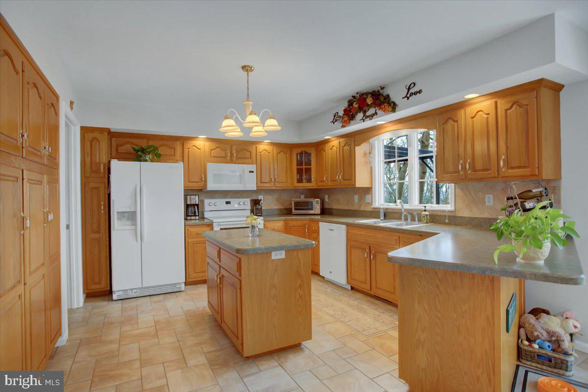 GREENE KNOLLS - Residential