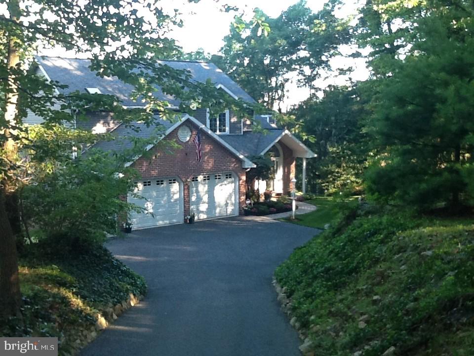 GREENE KNOLLS - Residential