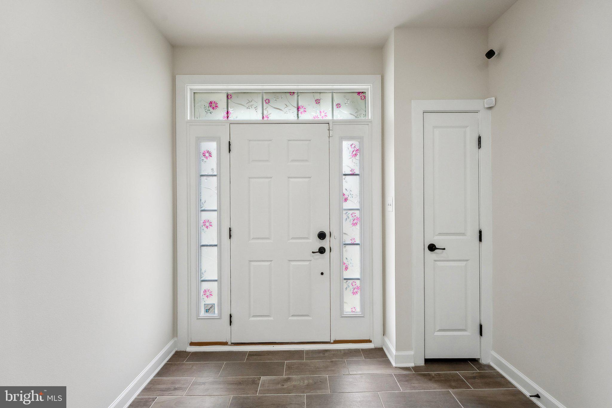 DISCOVERY SQUARE - Residential Lease