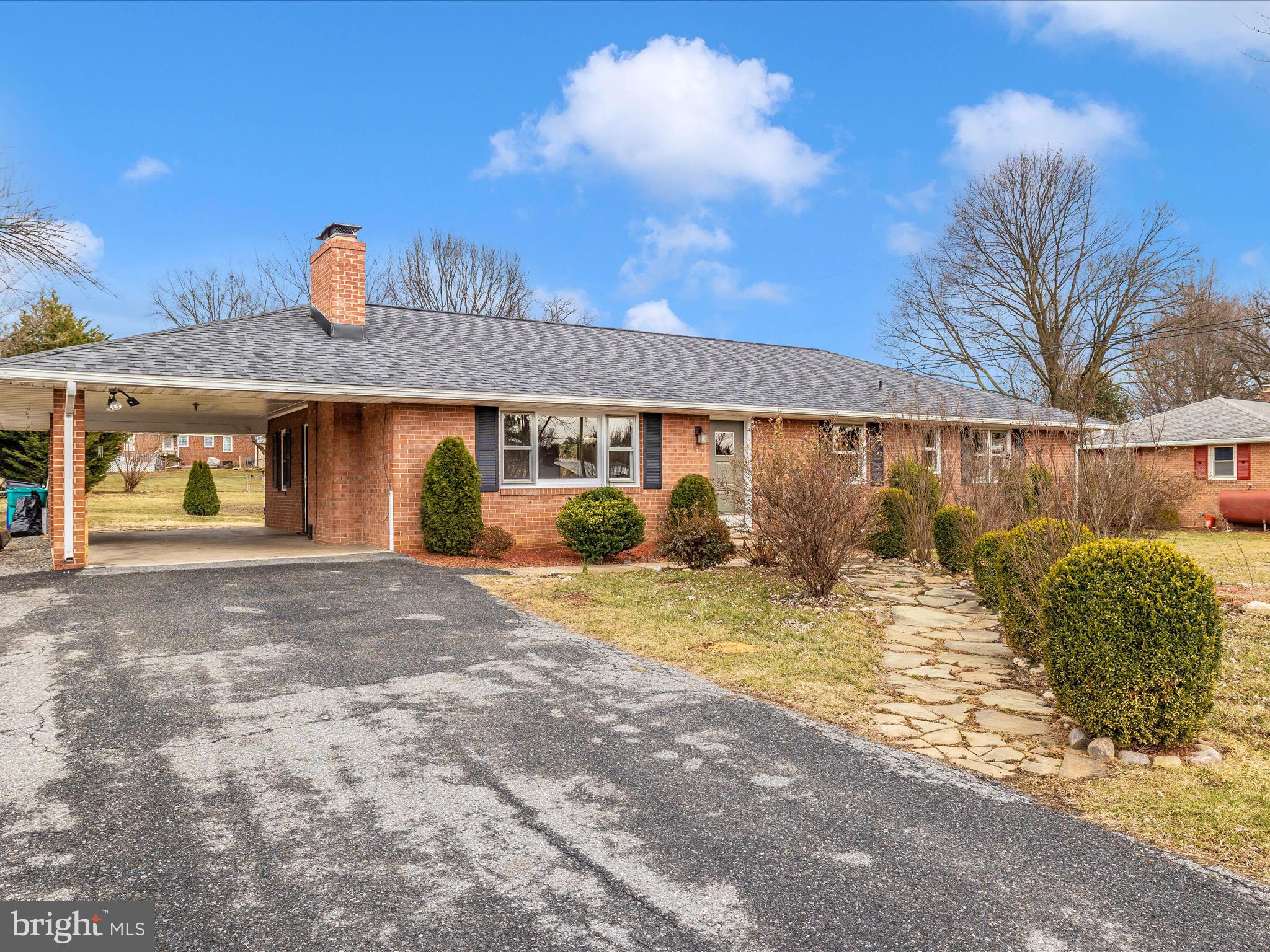 TULIP HILL - Residential
