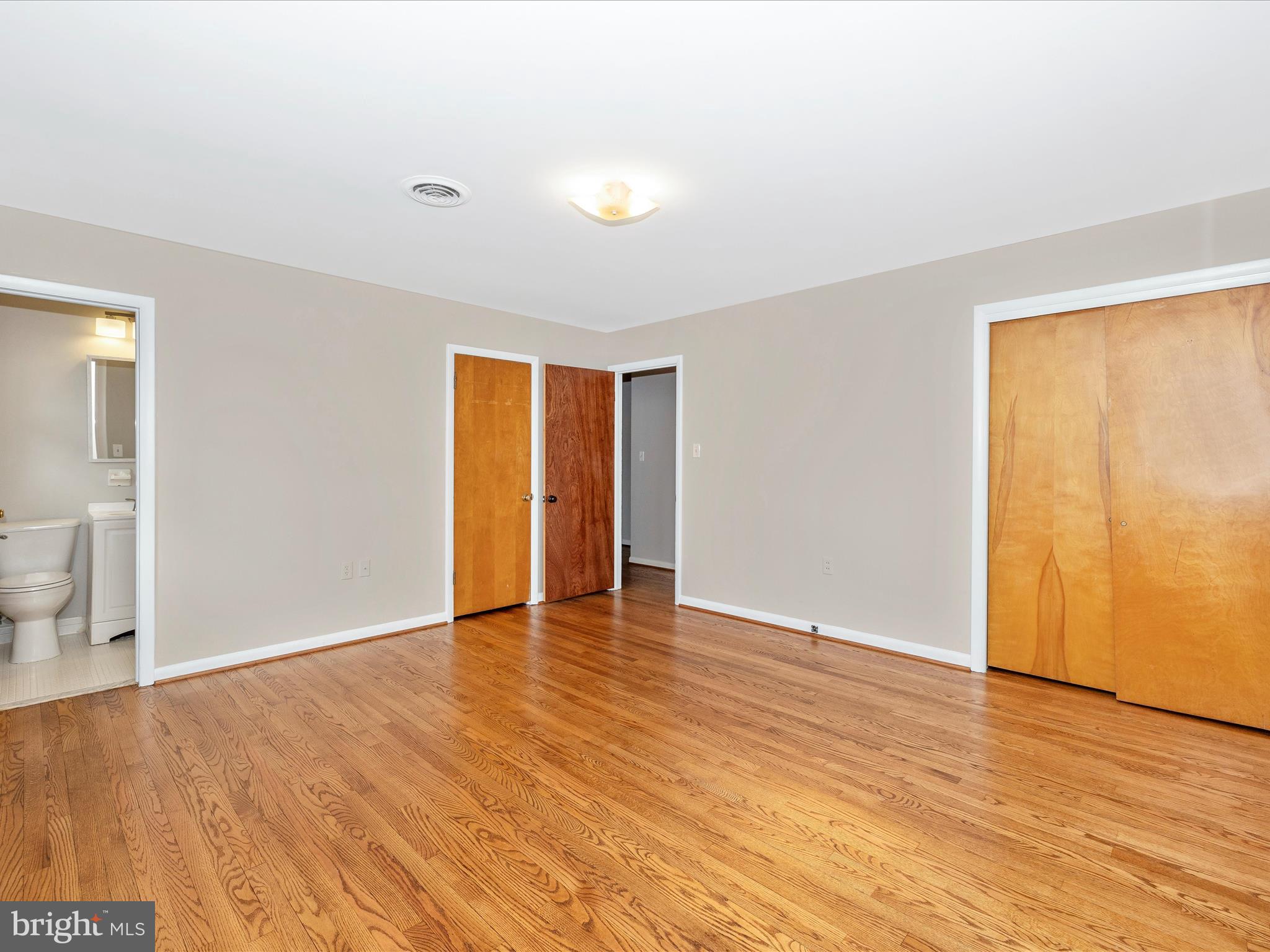 TULIP HILL - Residential