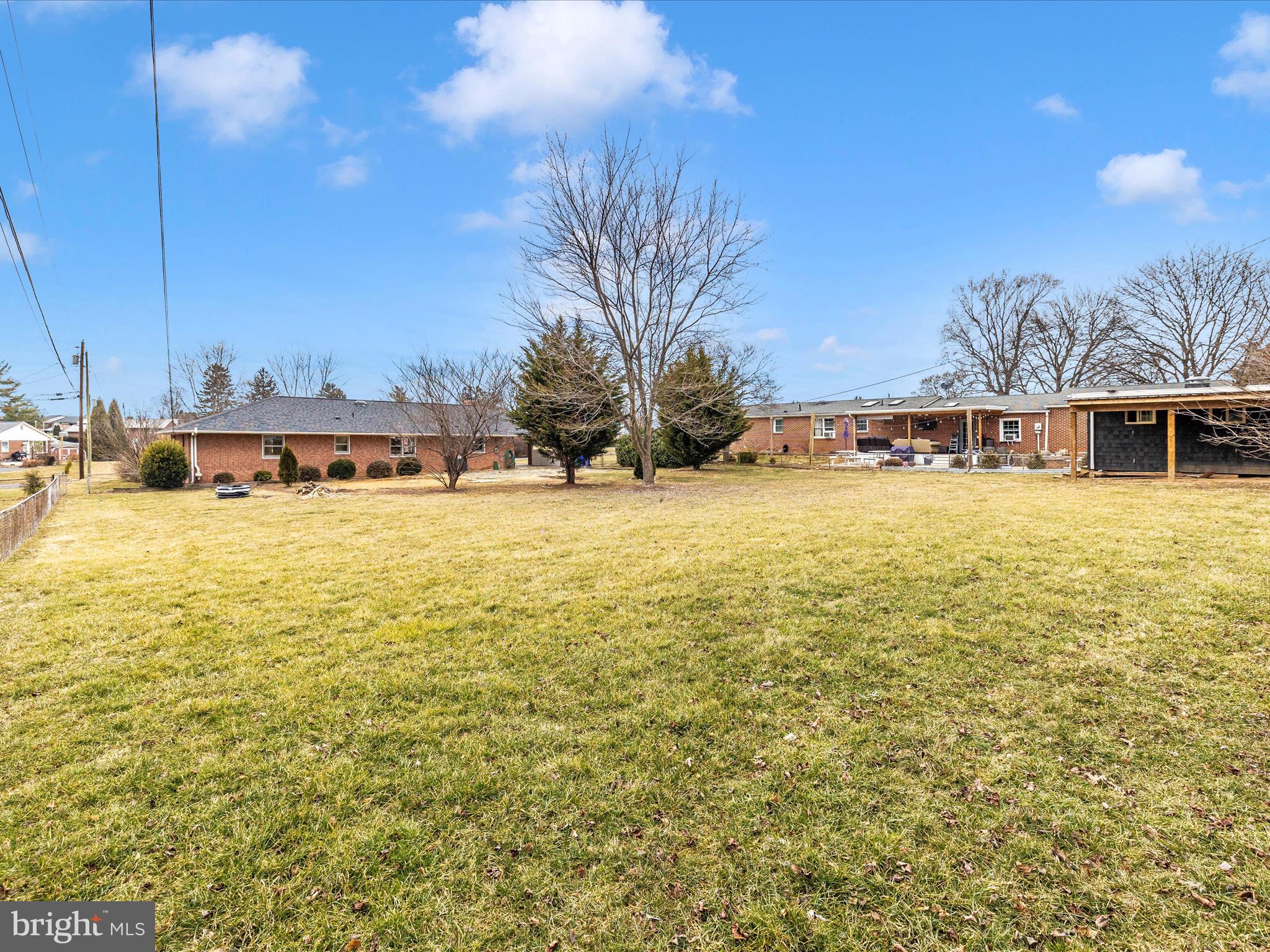 TULIP HILL - Residential