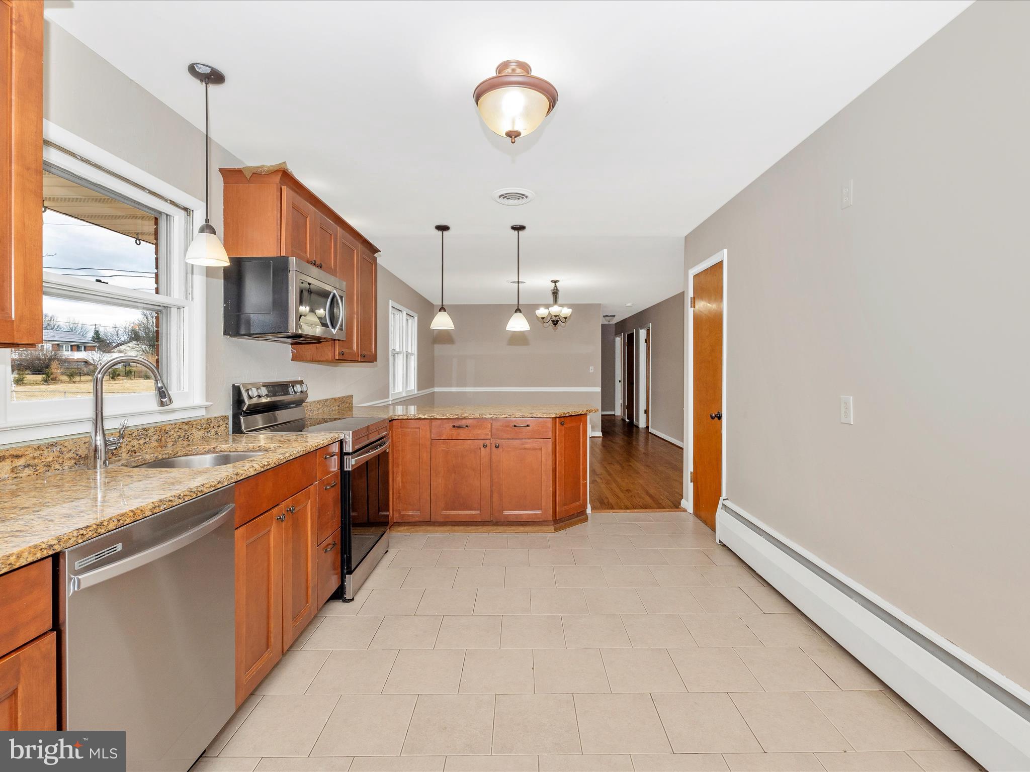 TULIP HILL - Residential