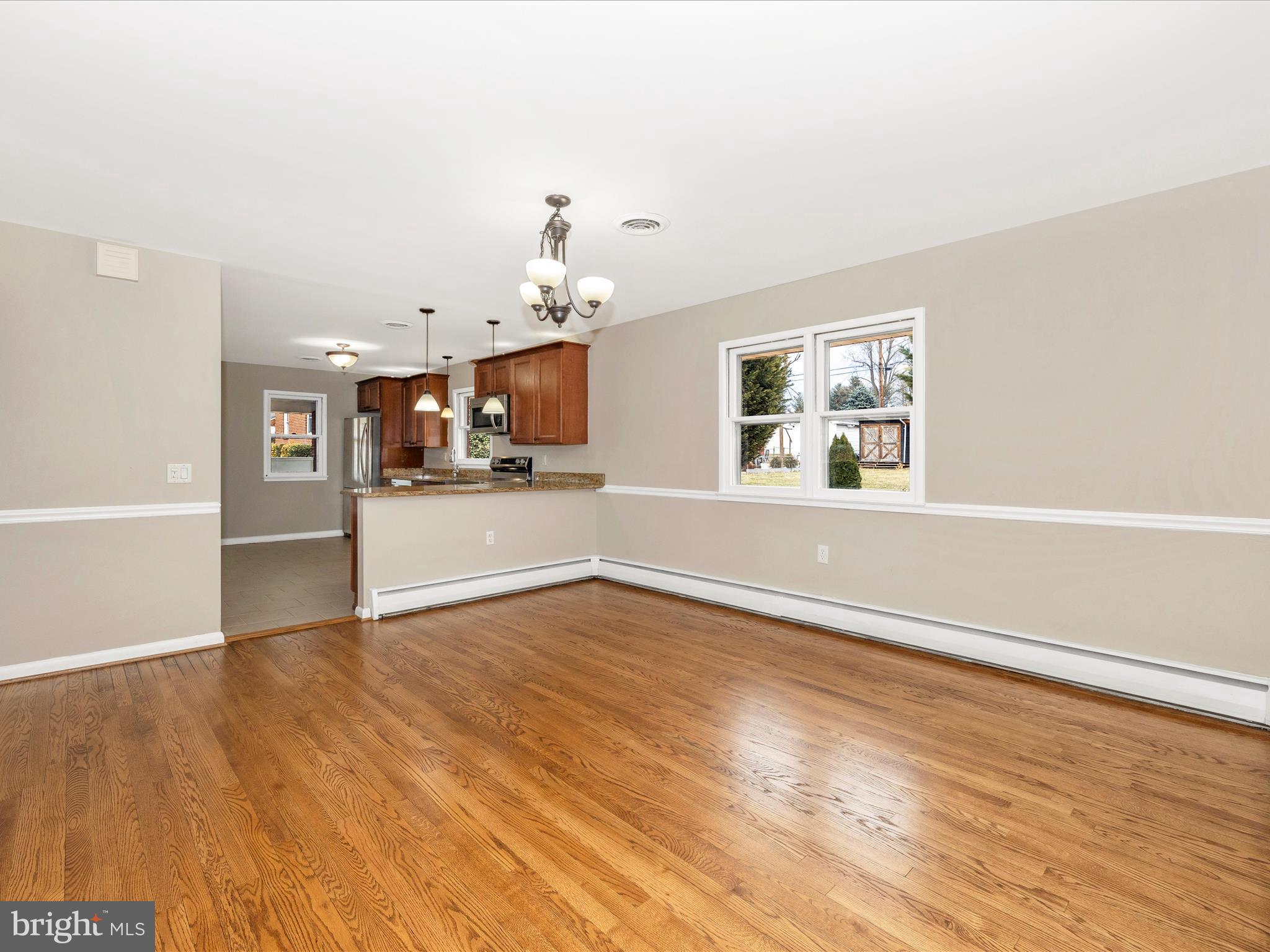 TULIP HILL - Residential