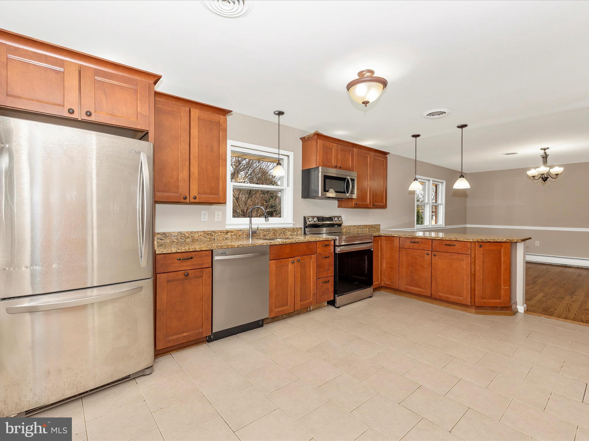 TULIP HILL - Residential