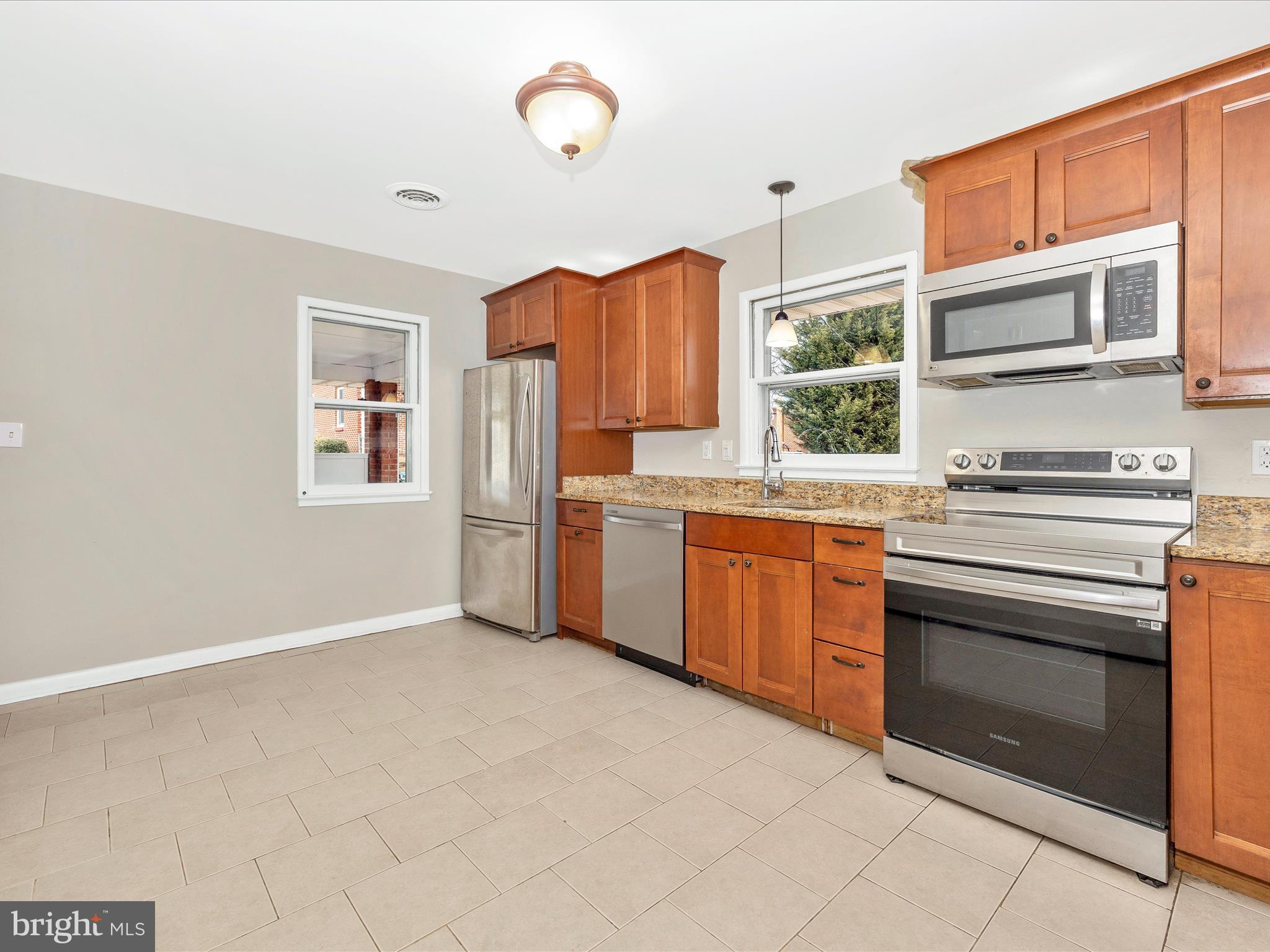 TULIP HILL - Residential