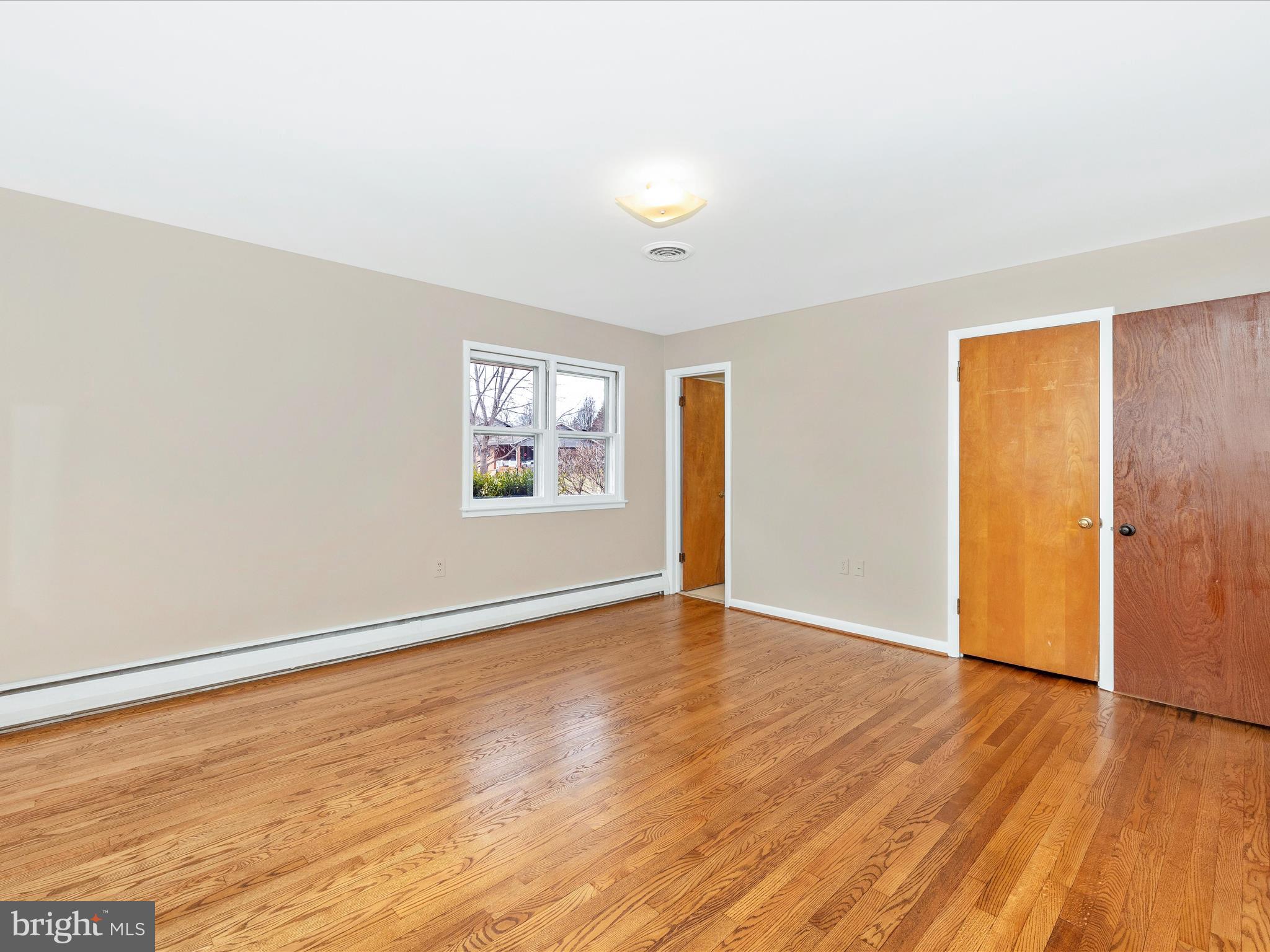 TULIP HILL - Residential