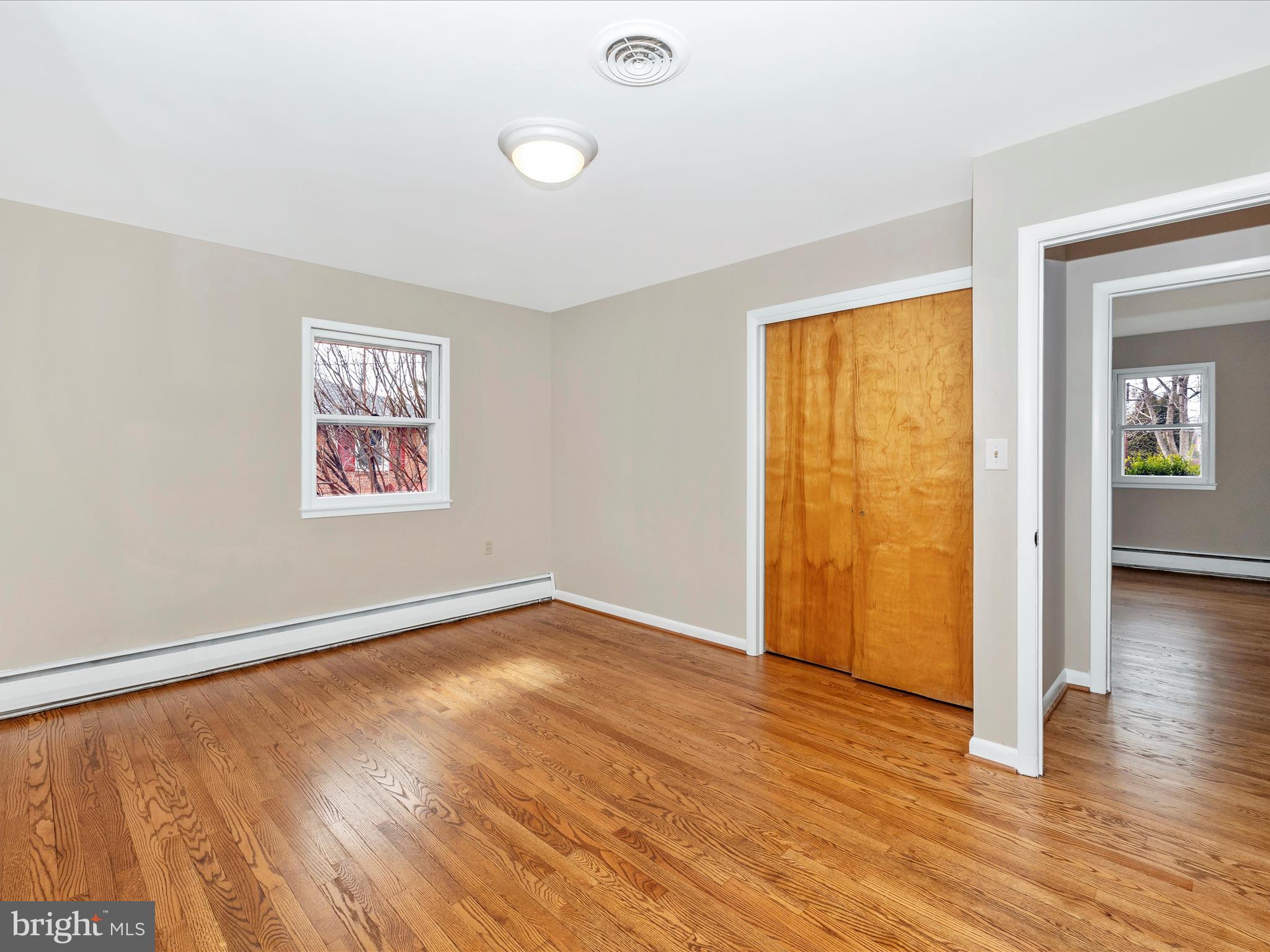 TULIP HILL - Residential