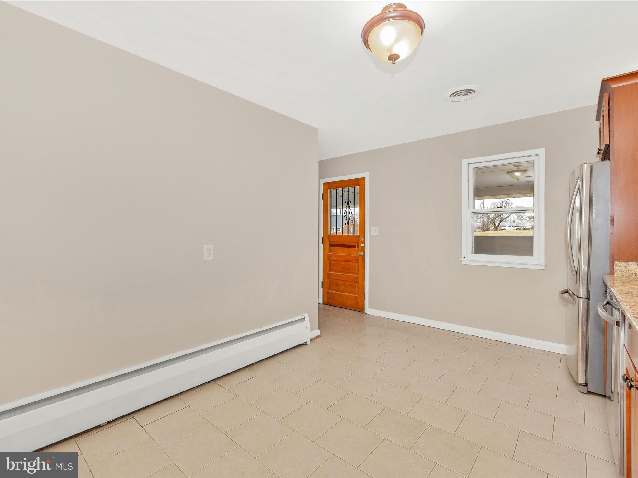 TULIP HILL - Residential
