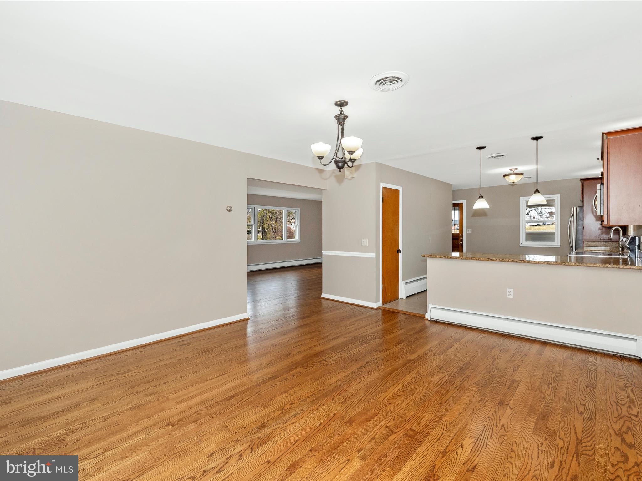 TULIP HILL - Residential