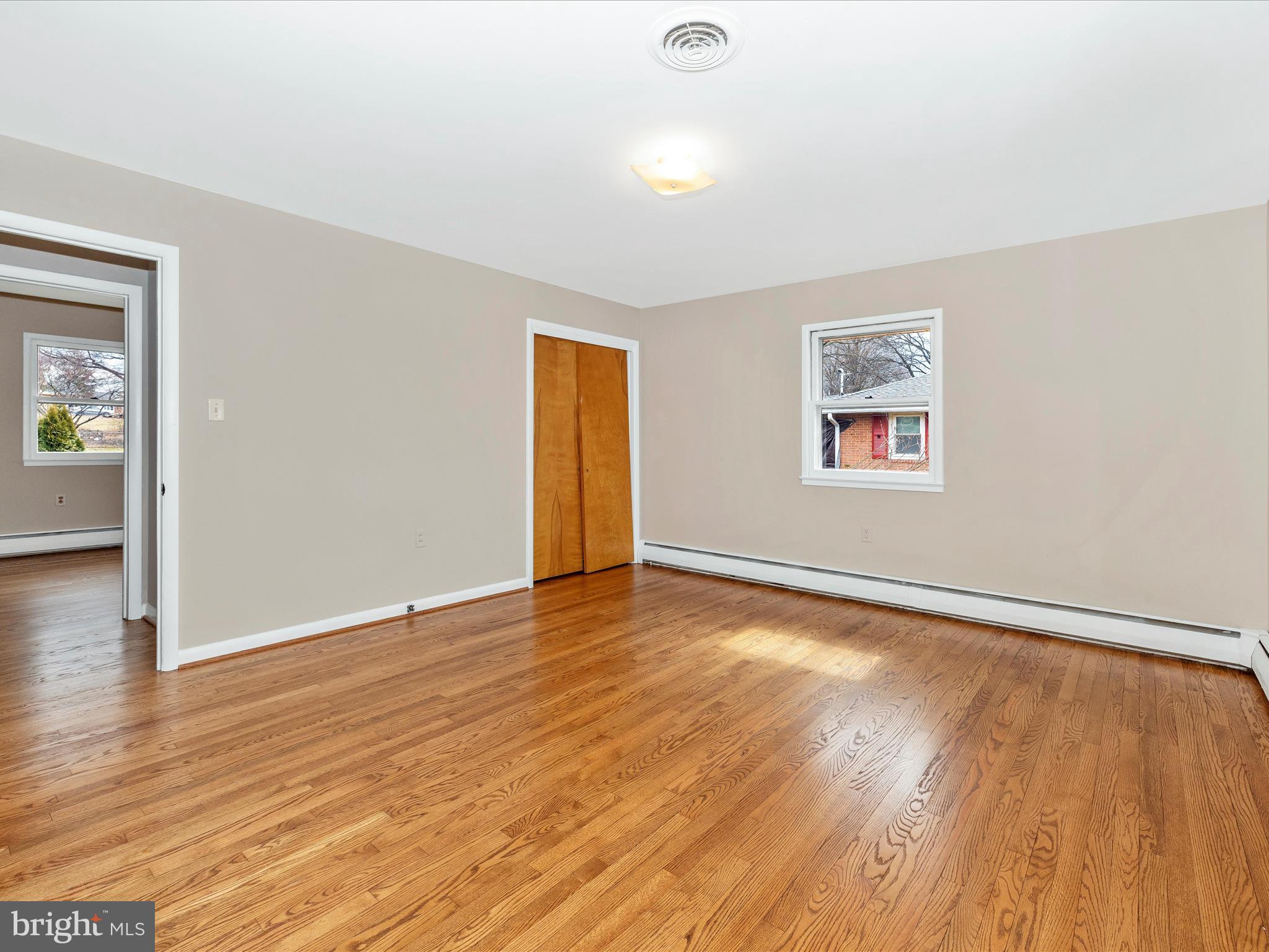 TULIP HILL - Residential