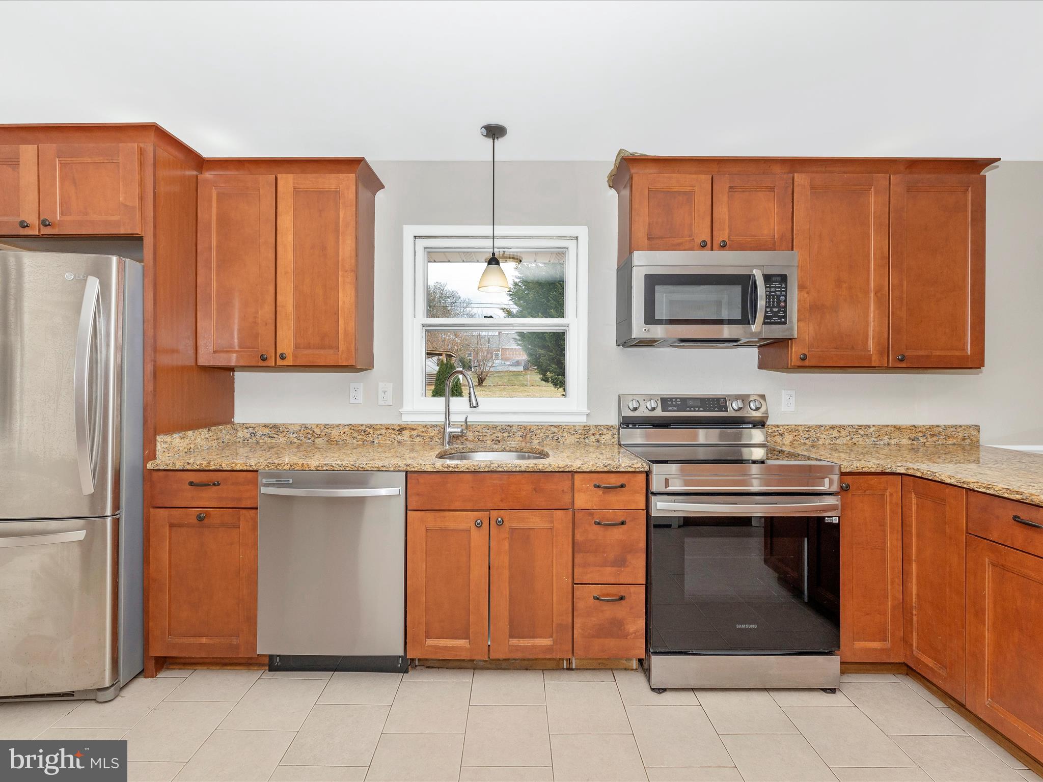 TULIP HILL - Residential