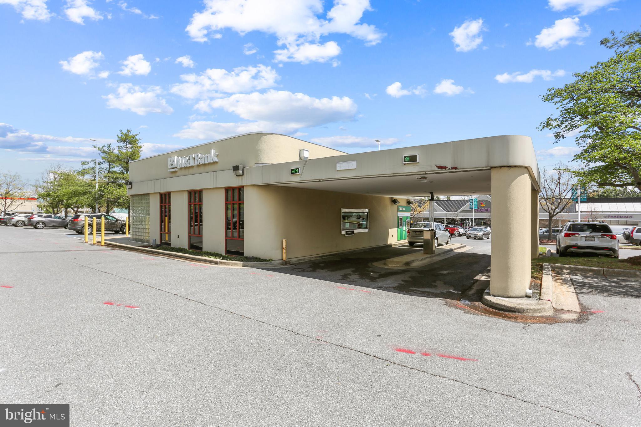 LEISURE WORLD - Residential