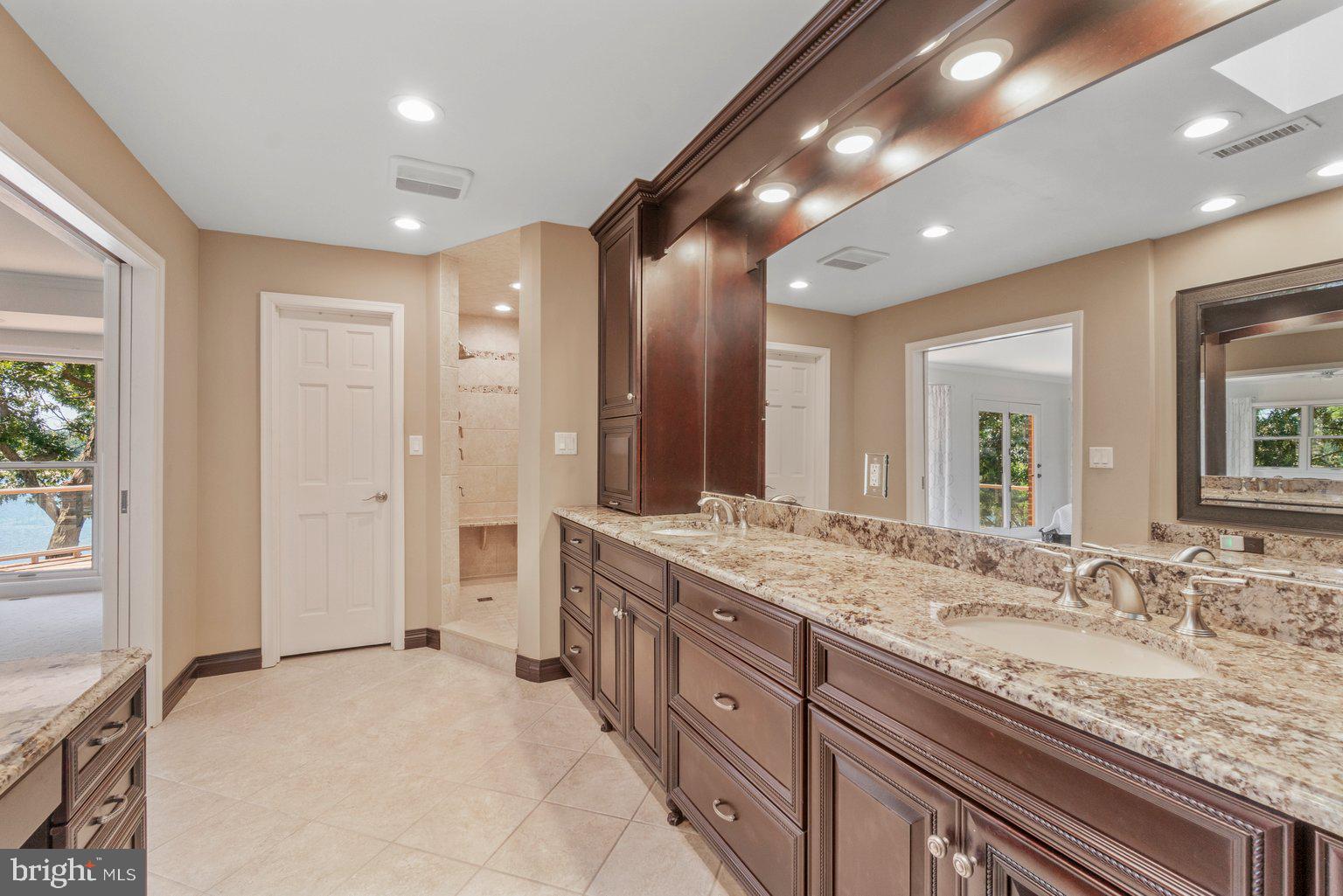 SOUTH RIVER LANDING - Residential