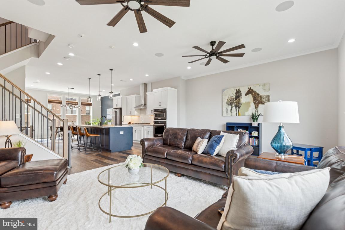 COMMONWEALTH PLACE AT WESTFIELDS - Residential