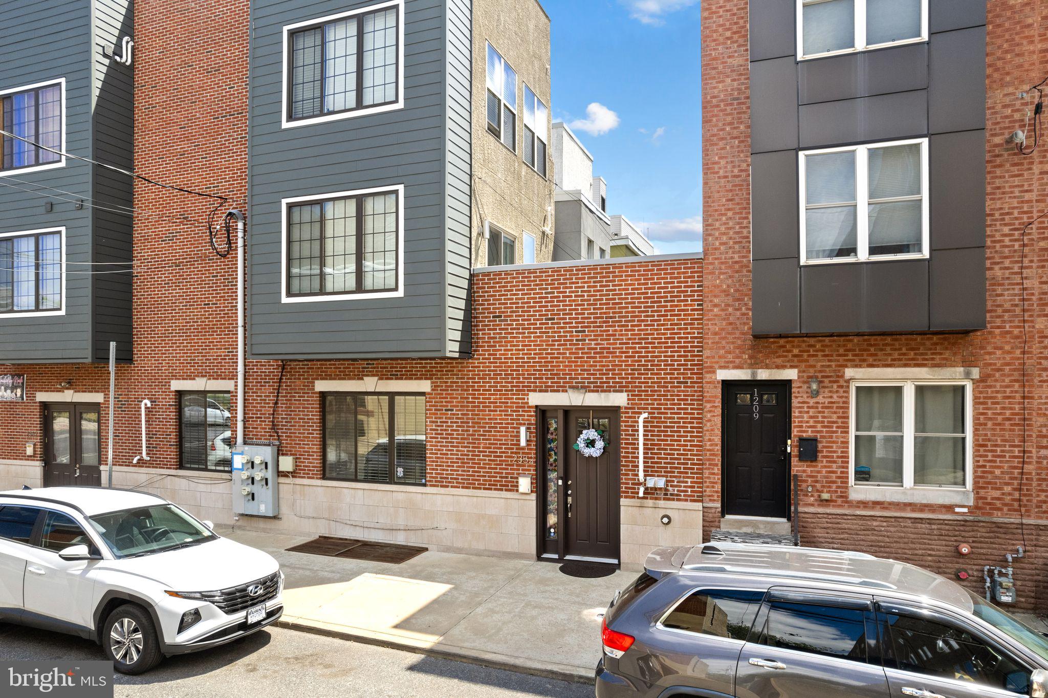 POINT BREEZE - Residential