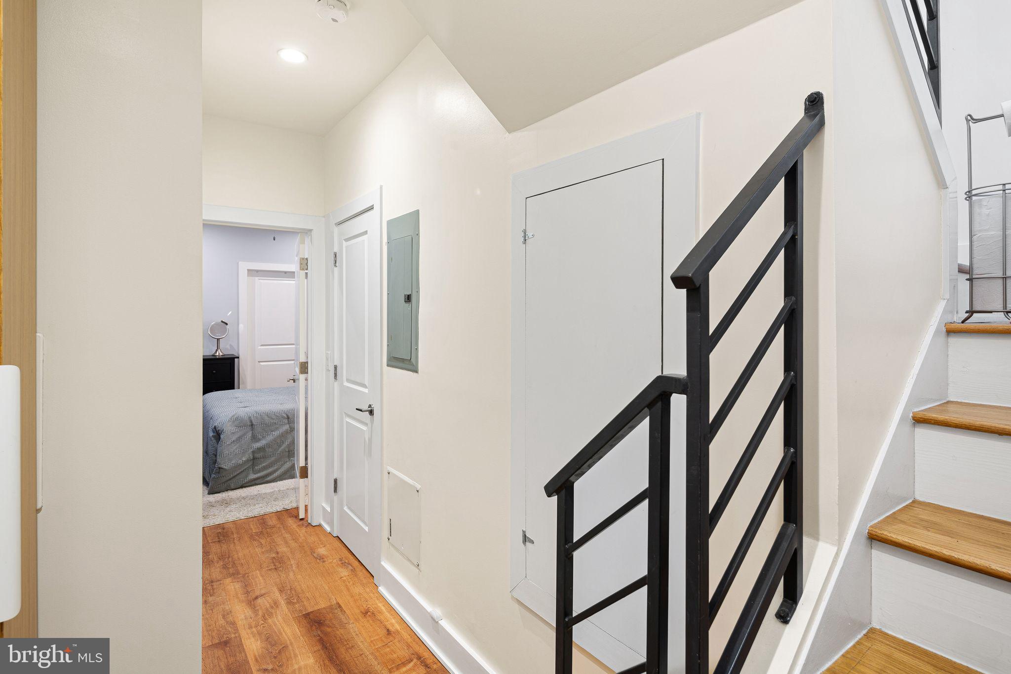 POINT BREEZE - Residential