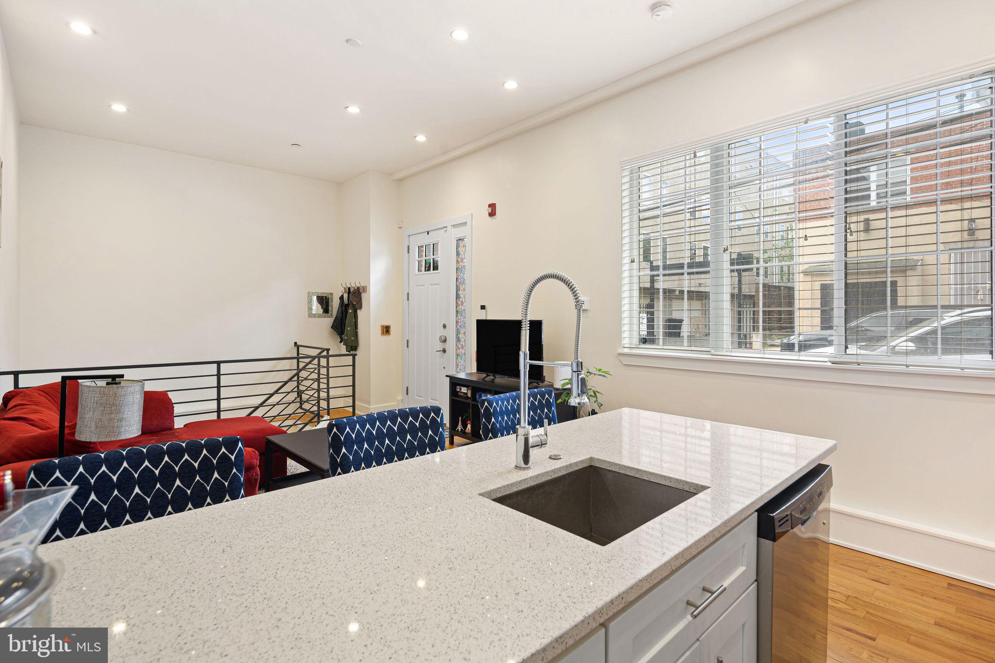POINT BREEZE - Residential