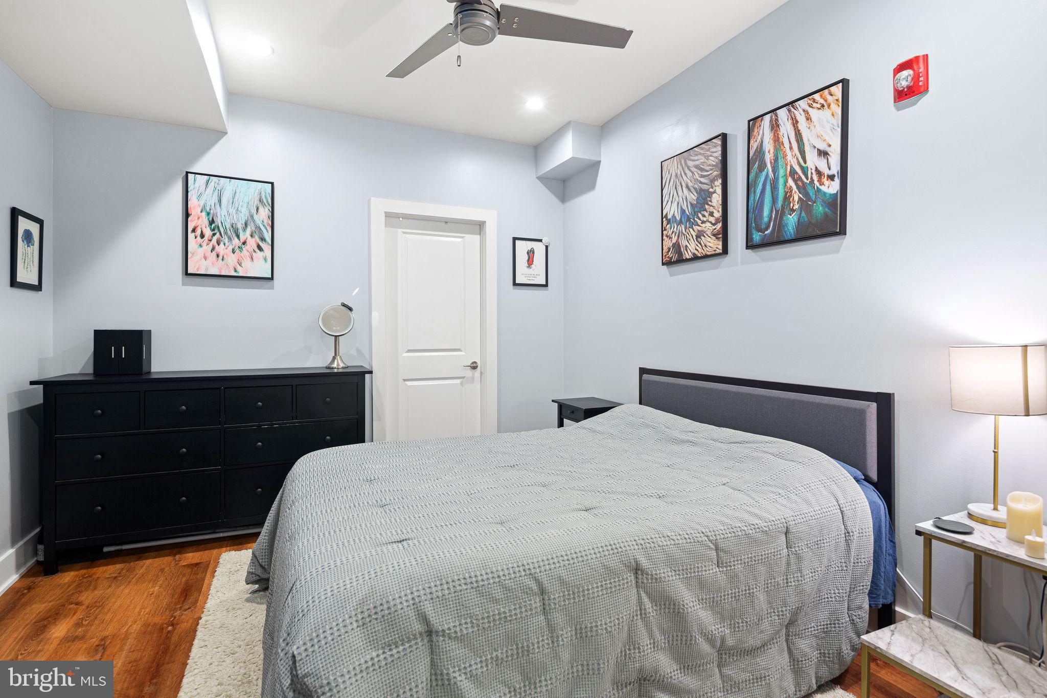 POINT BREEZE - Residential