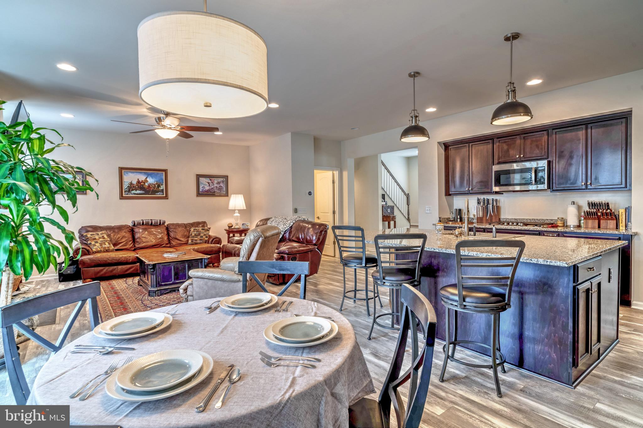 COWAN CROSSING - Residential