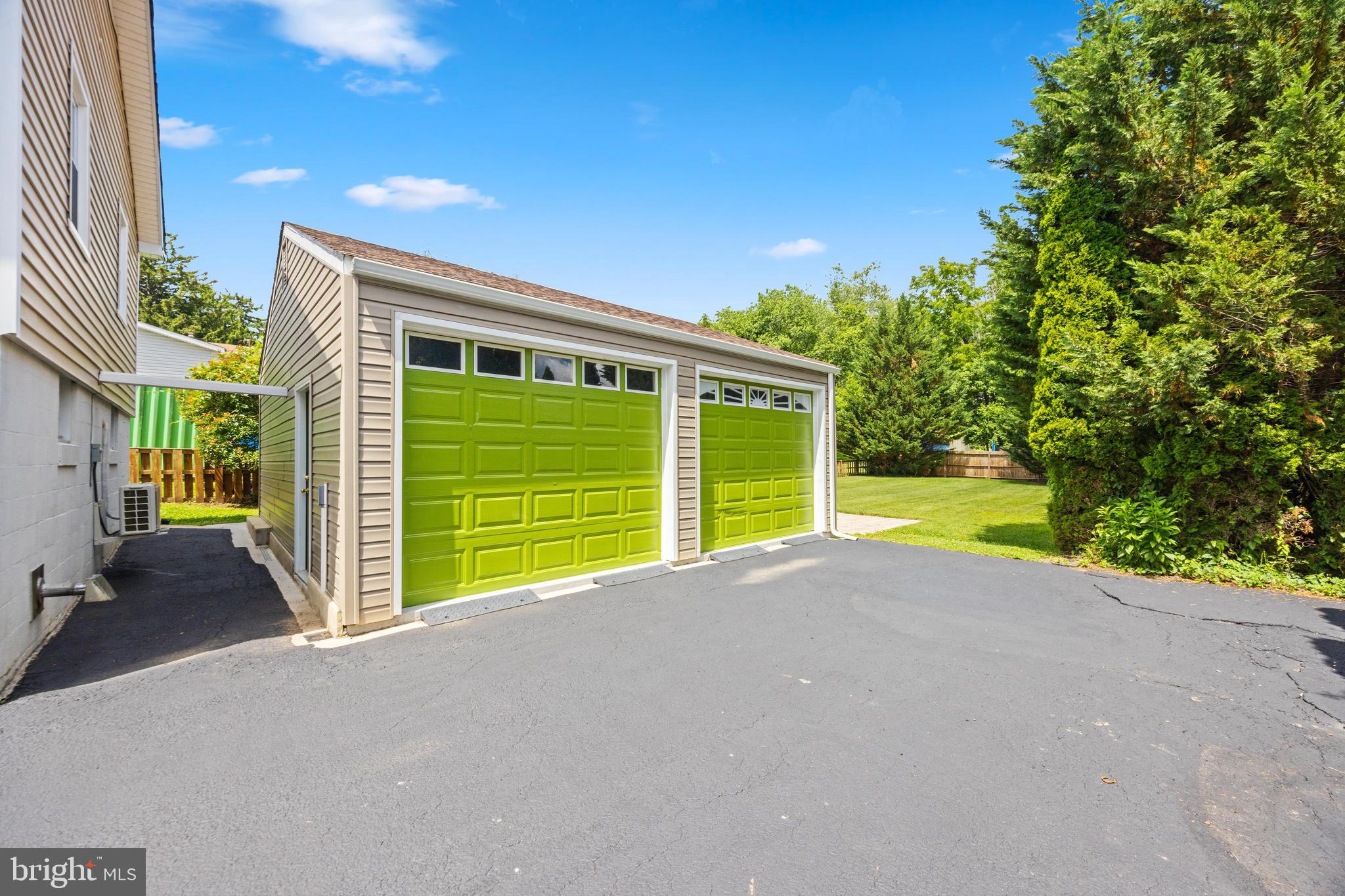 PIKESVILLE FARMS - Residential